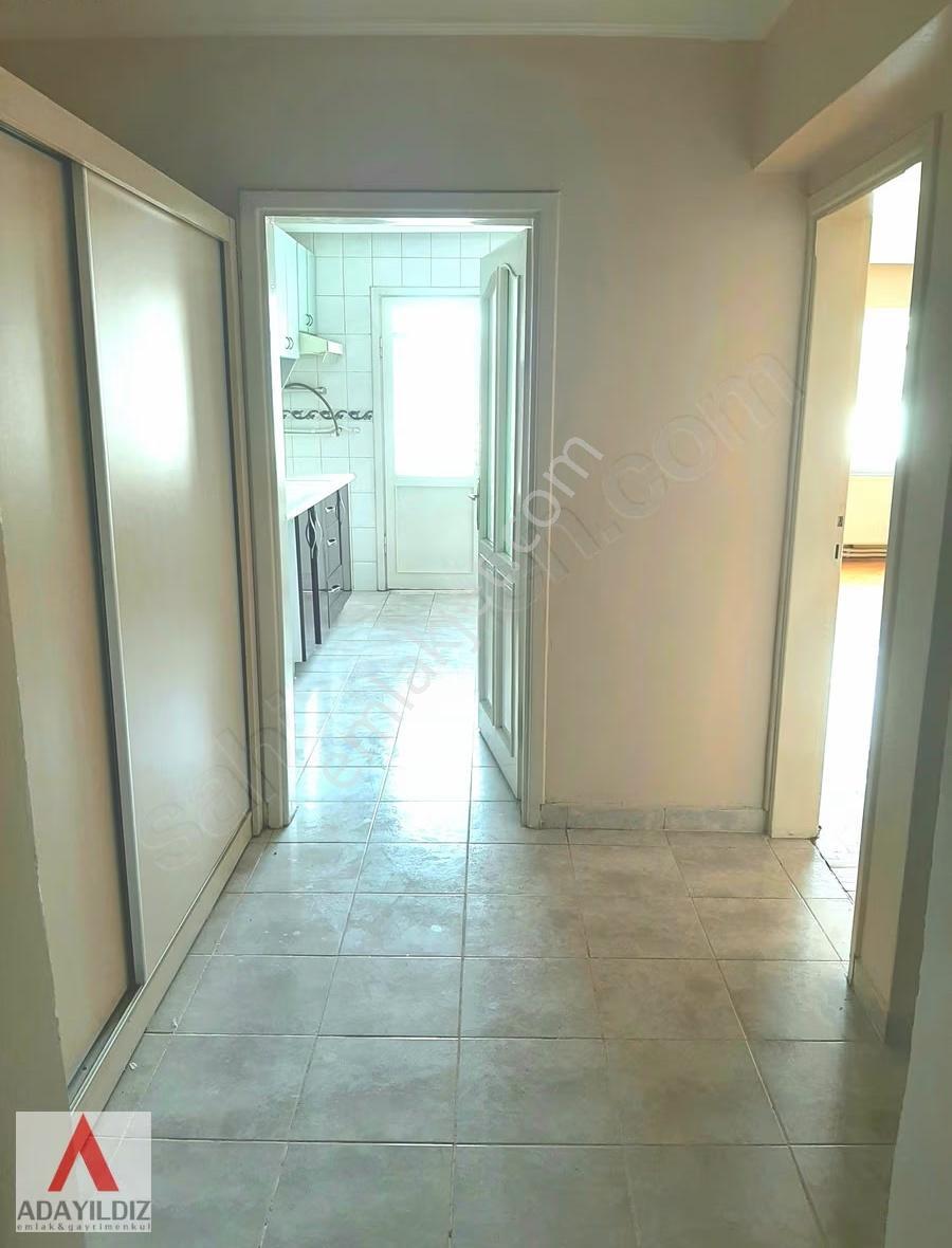 Adapazarı Şeker Mahallede Kiralık Depolu Geniş 3+1 Daire - Görsel 2