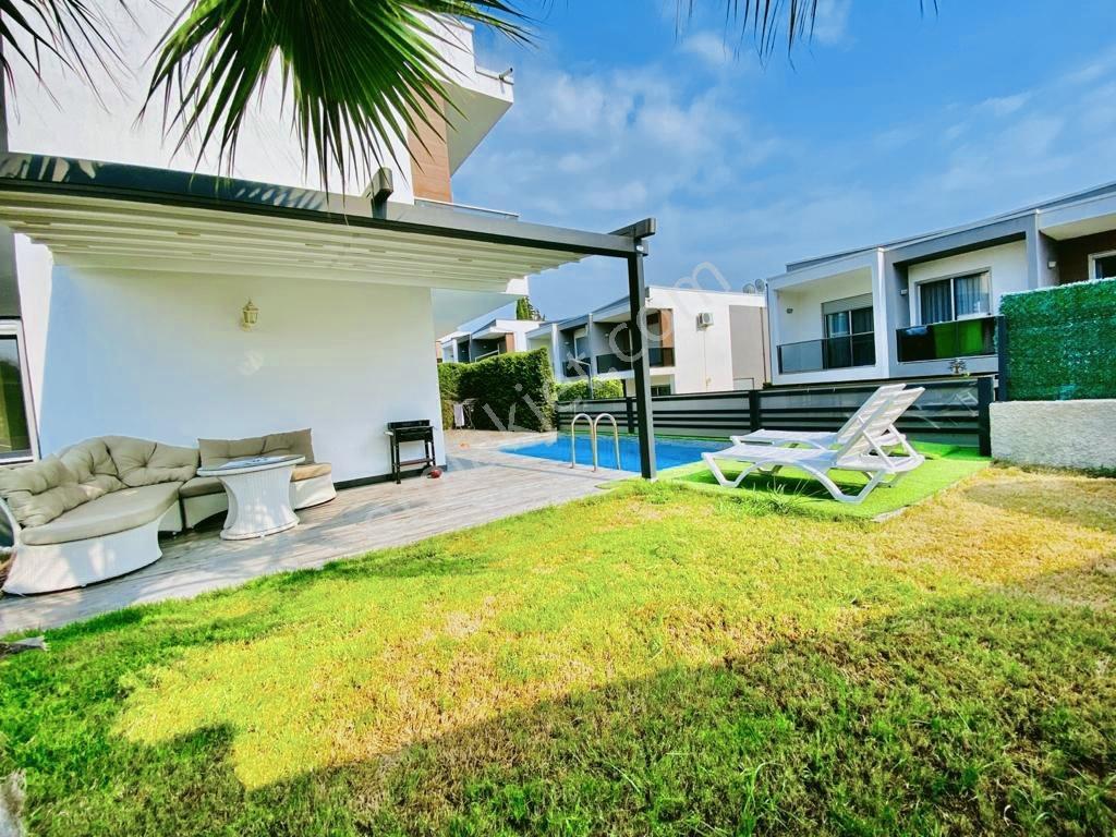 Kuşadası Kadınlar Denizi Tek Müstakil Satılık Lüks Villa - Görsel 3