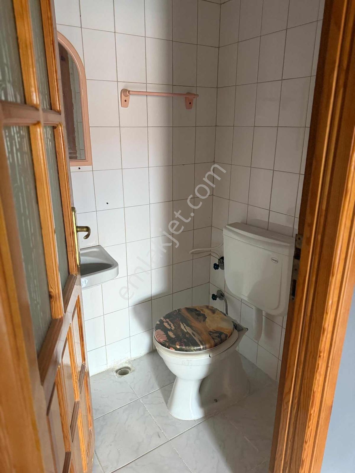 Ayvalık 150 Evler Mahallesinde Kiralık Daire - Görsel 22