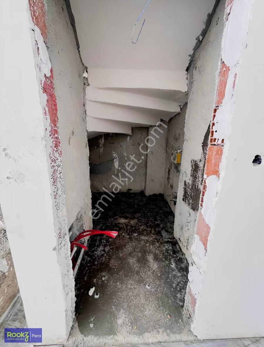 Denize Yakın, Havuzlu, Bahçeli Yaz-kış Oturuma Uygun Vılla - Görsel 18