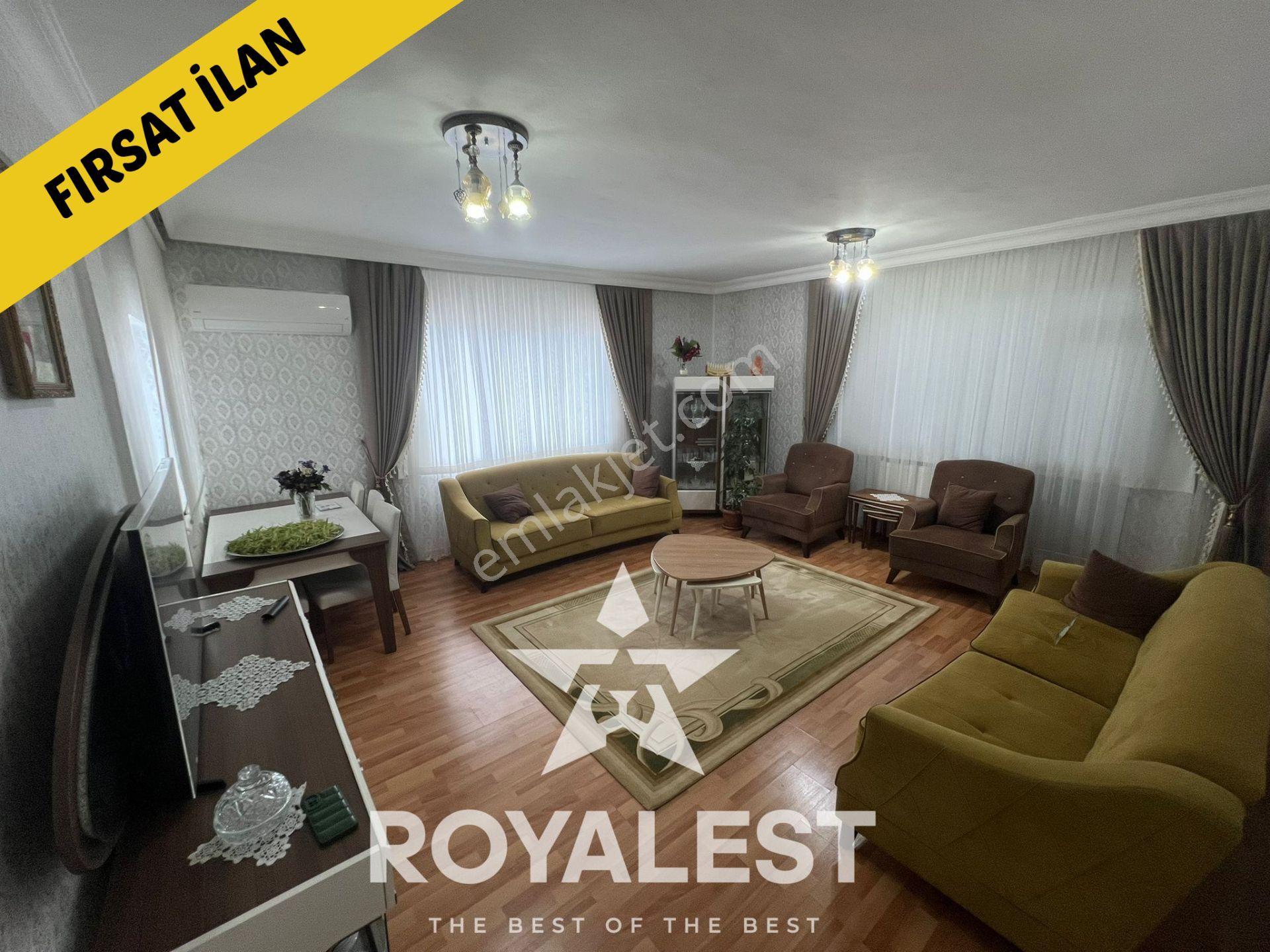 Royalestten Karataş Merkez'de İskanlı Arakat Siteiçi Bakımlı 3+1