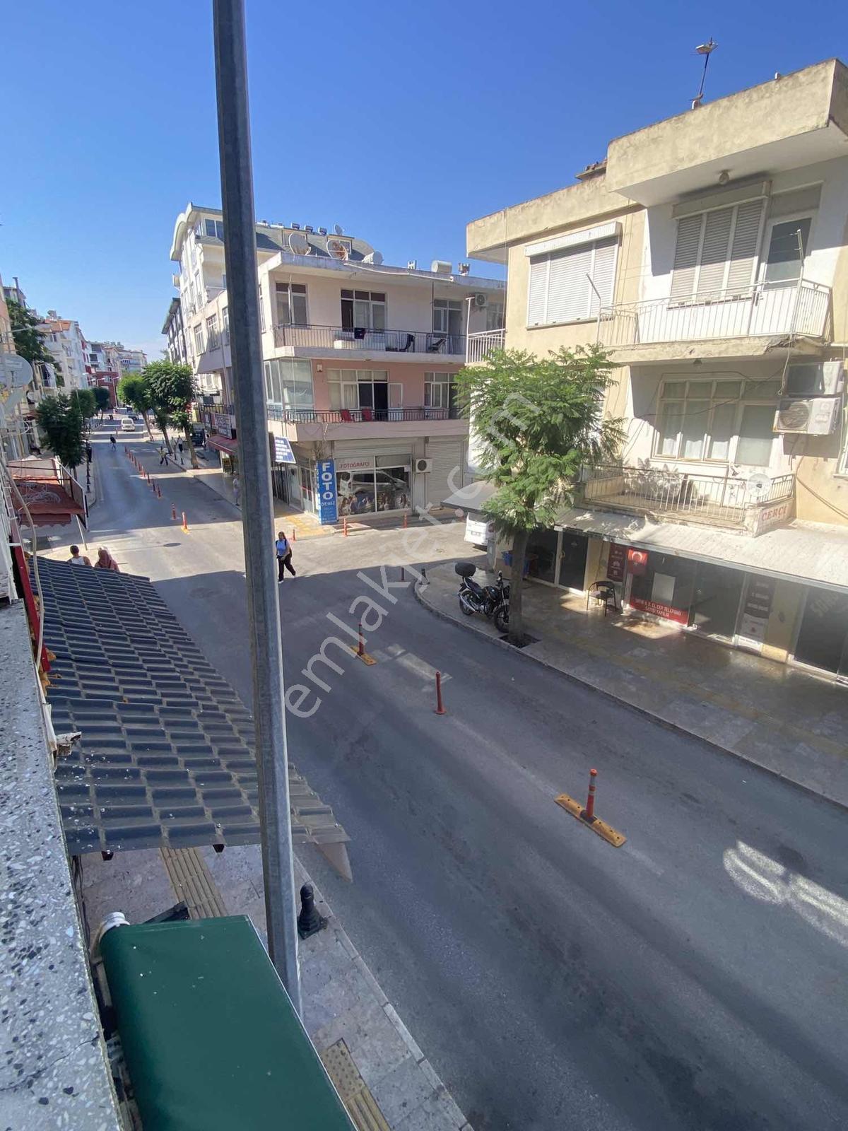 İnfo Gayrimenkul'den Ana Cadde Yakını 2+1 Kiralık 130 M² İşyeri - Görsel 33