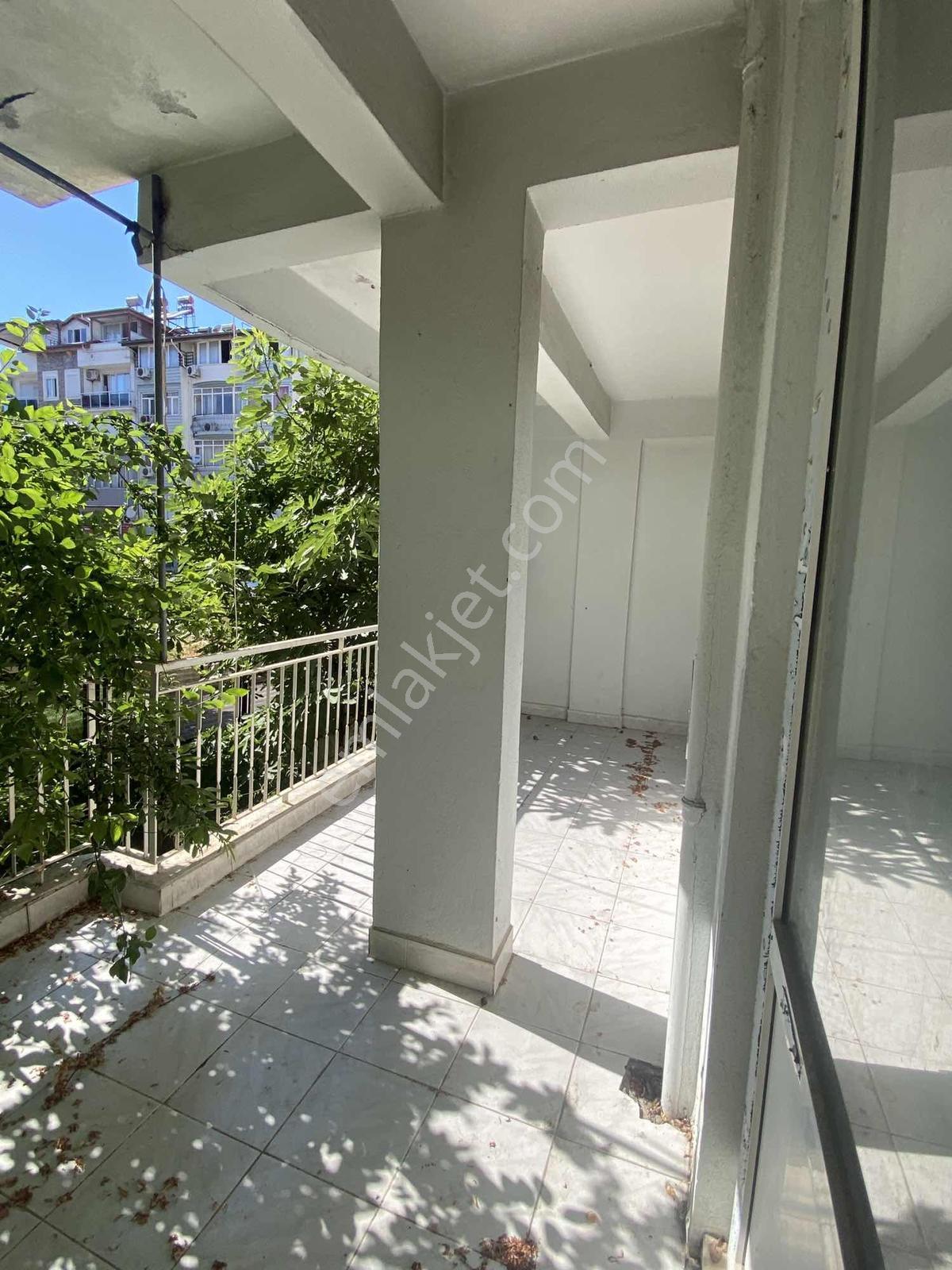 İnfo Gayrimenkul'den Ana Cadde Yakını 2+1 Kiralık 130 M² İşyeri - Görsel 12