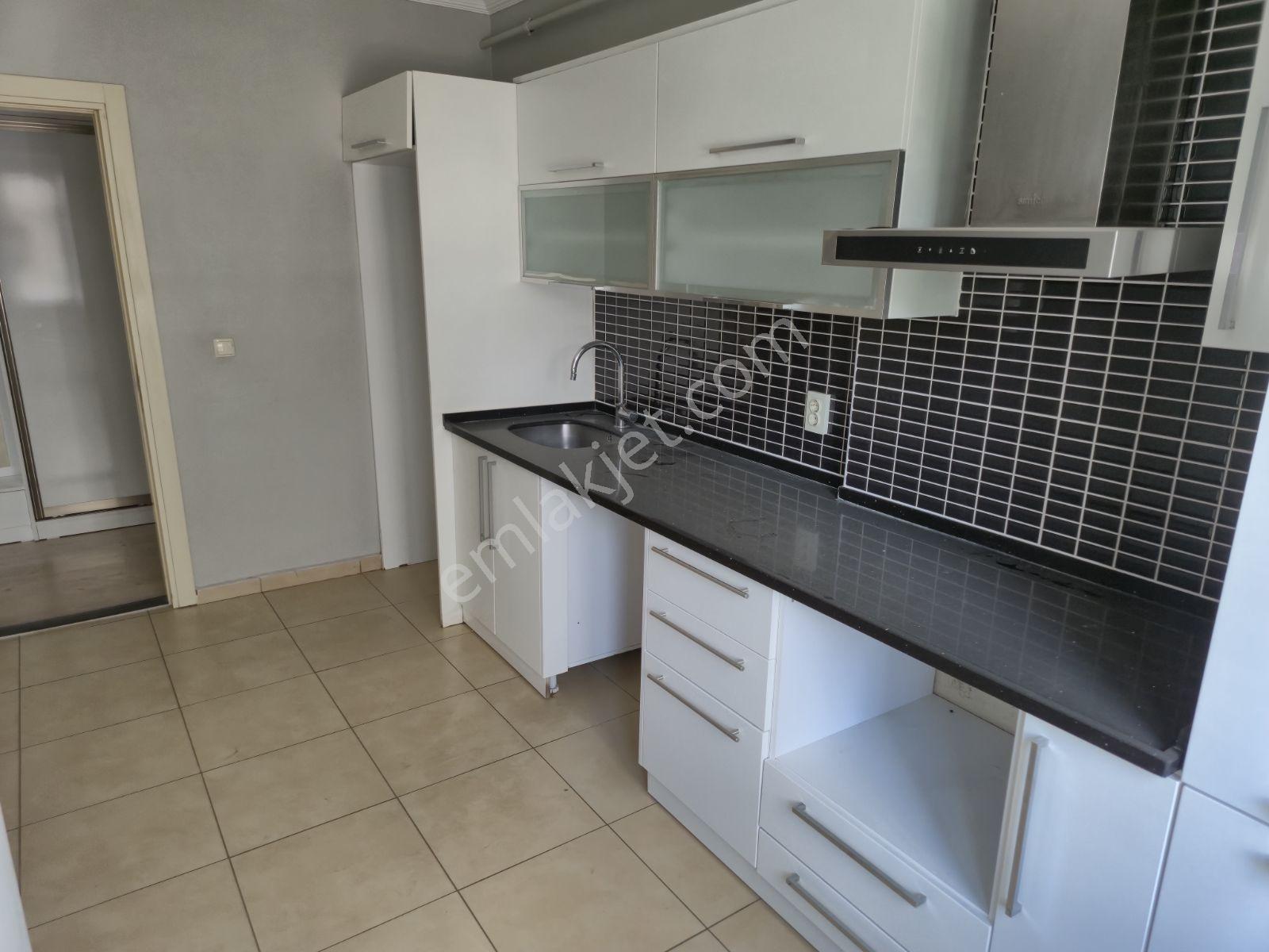 Adaplatin'den Düzce Merkezde Sitede Garajlı 110m2 2 Balkonlu 3+1 - Görsel 16