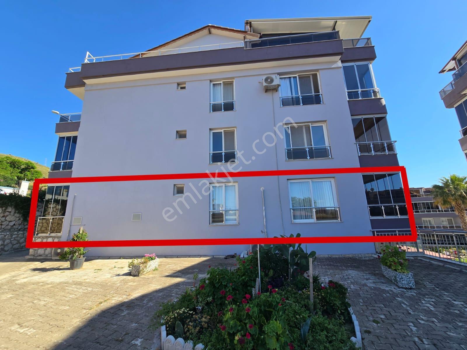 Güzelbahçe Yelki'de Yüzme Havuzlu Güvenlikli Sitede 3+1 Satılık Daire - Görsel 3