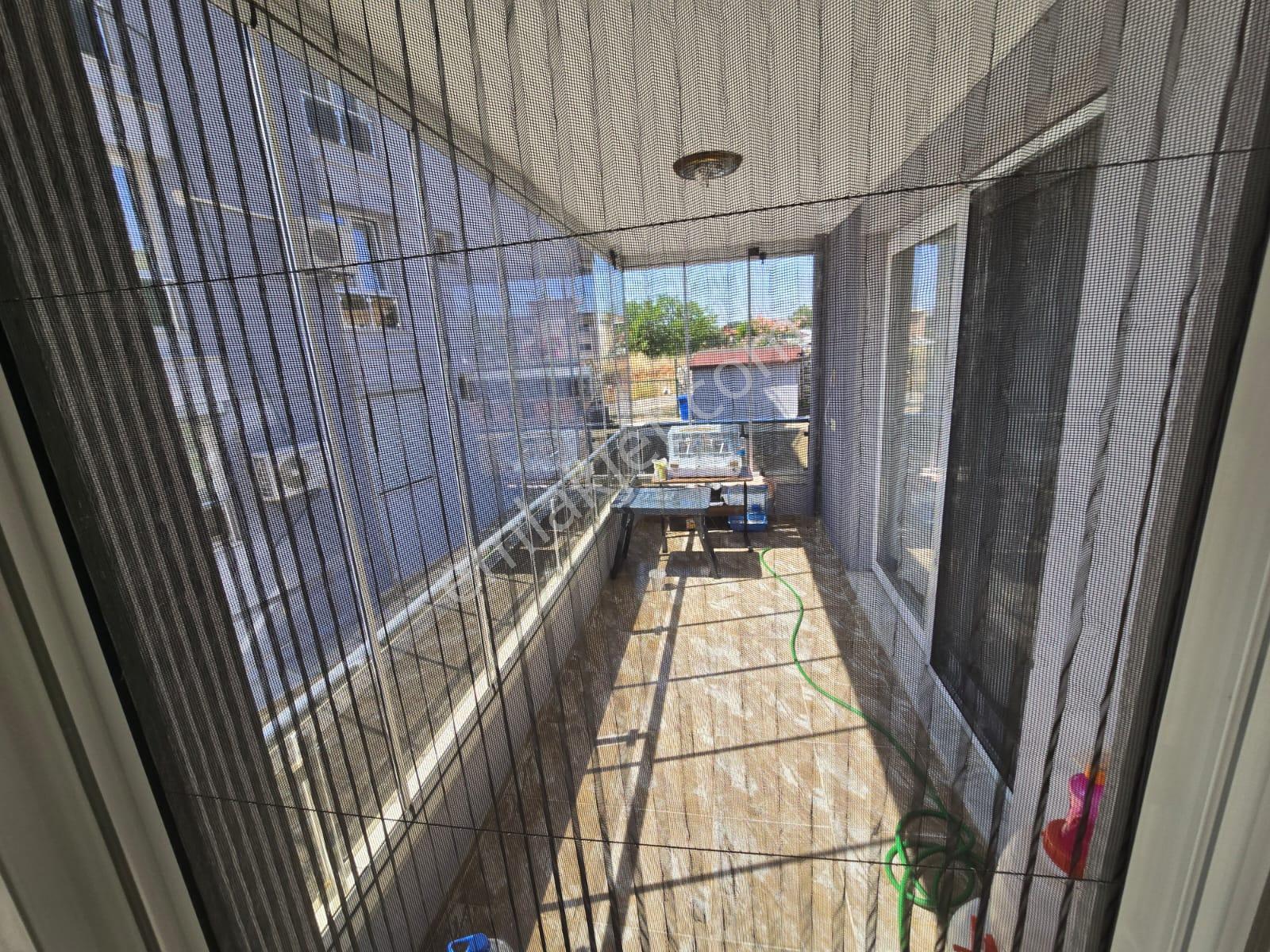 Güzelbahçe Yelki'de Yüzme Havuzlu Güvenlikli Sitede 3+1 Satılık Daire - Görsel 13