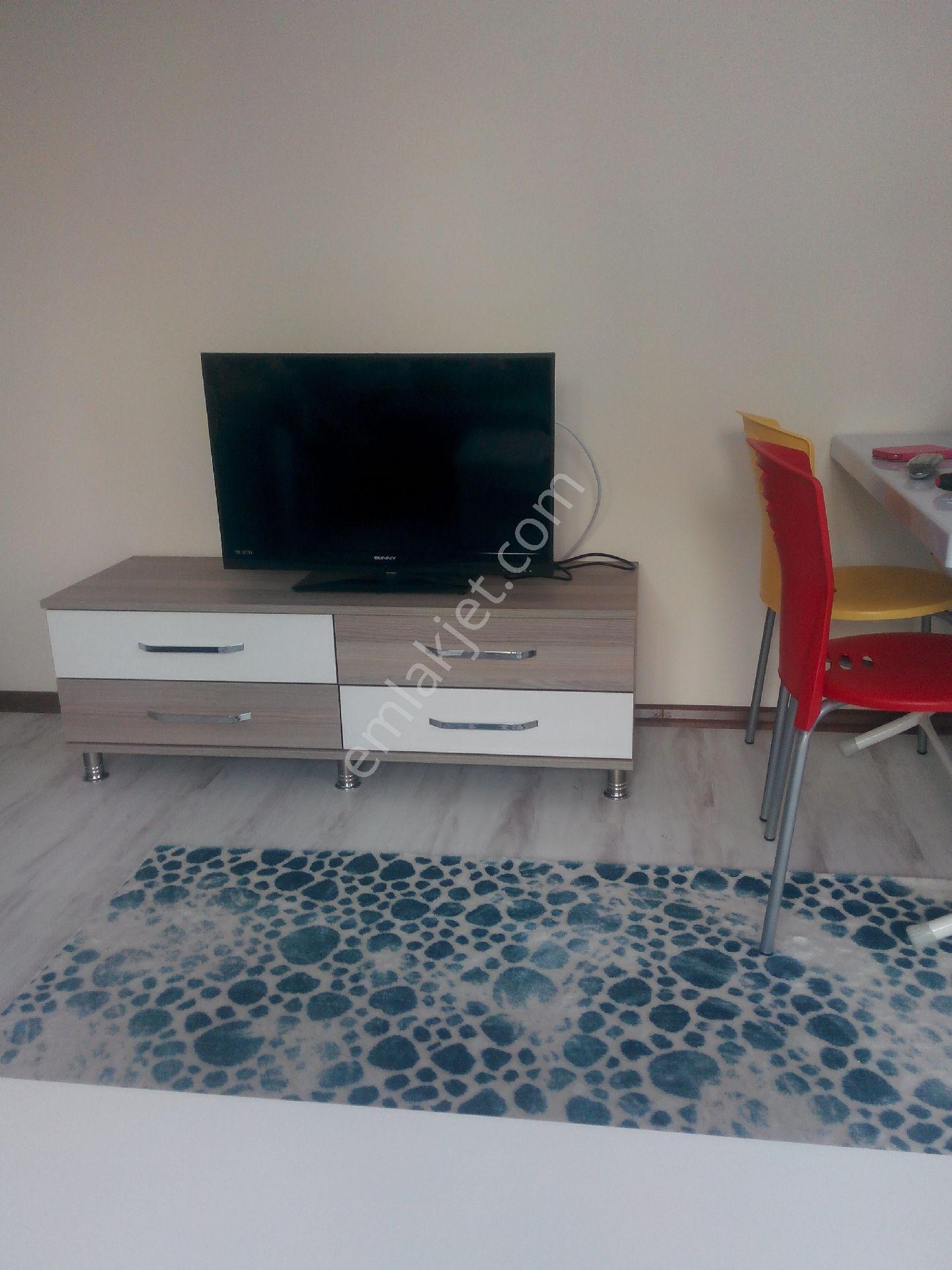 Sahibinden Eşyalı 1+1 Kadriye Kemal Karşıs