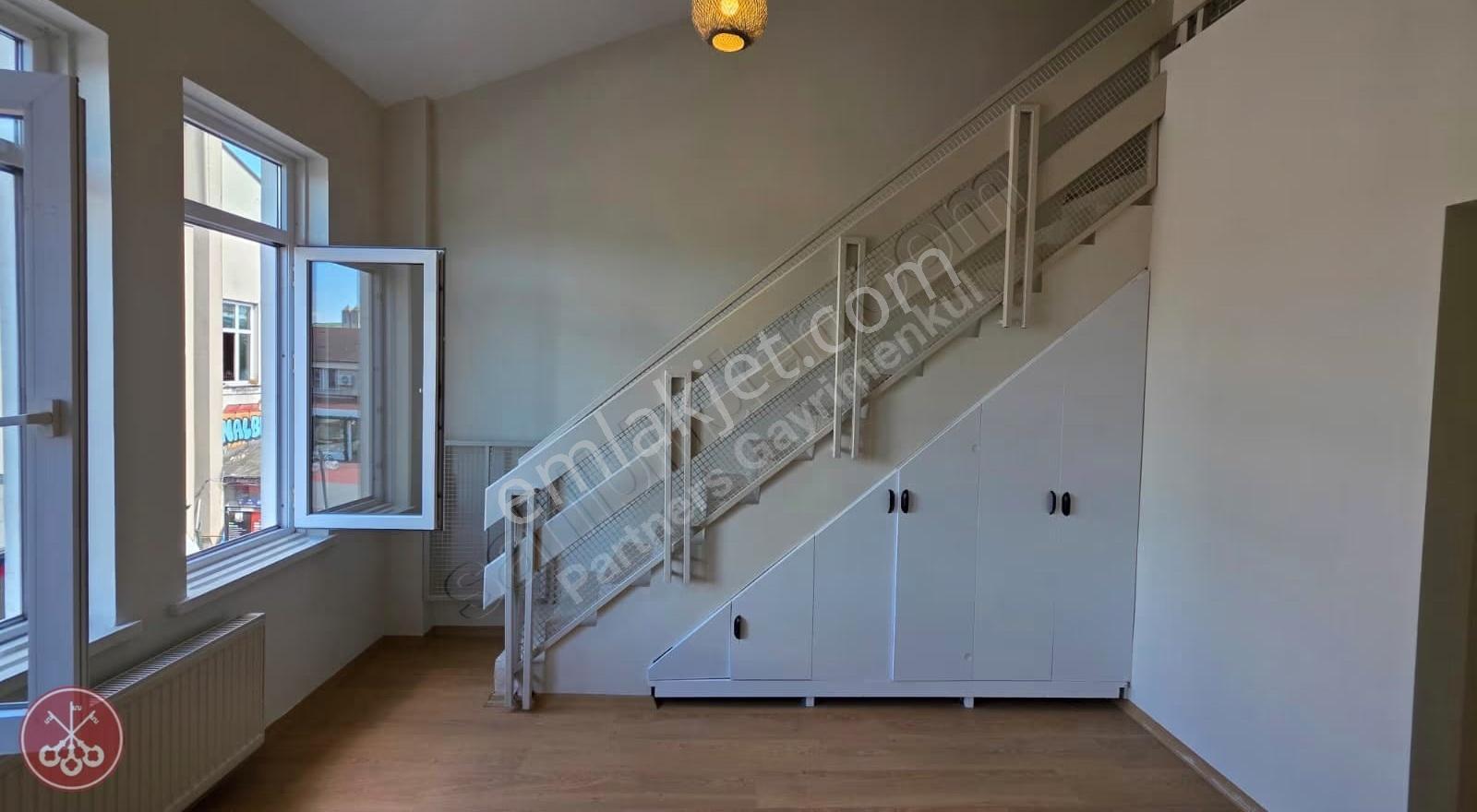 Zekeriyaköy Çarşıda Kiralık İş Yeri - Görsel 21
