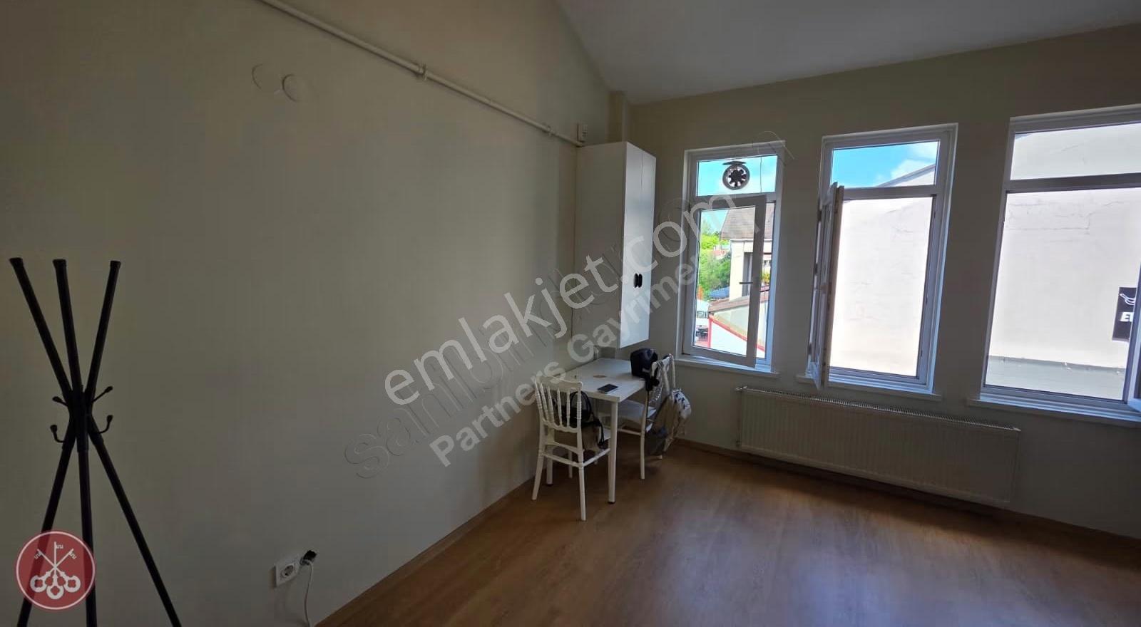 Zekeriyaköy Çarşıda Kiralık İş Yeri - Görsel 3