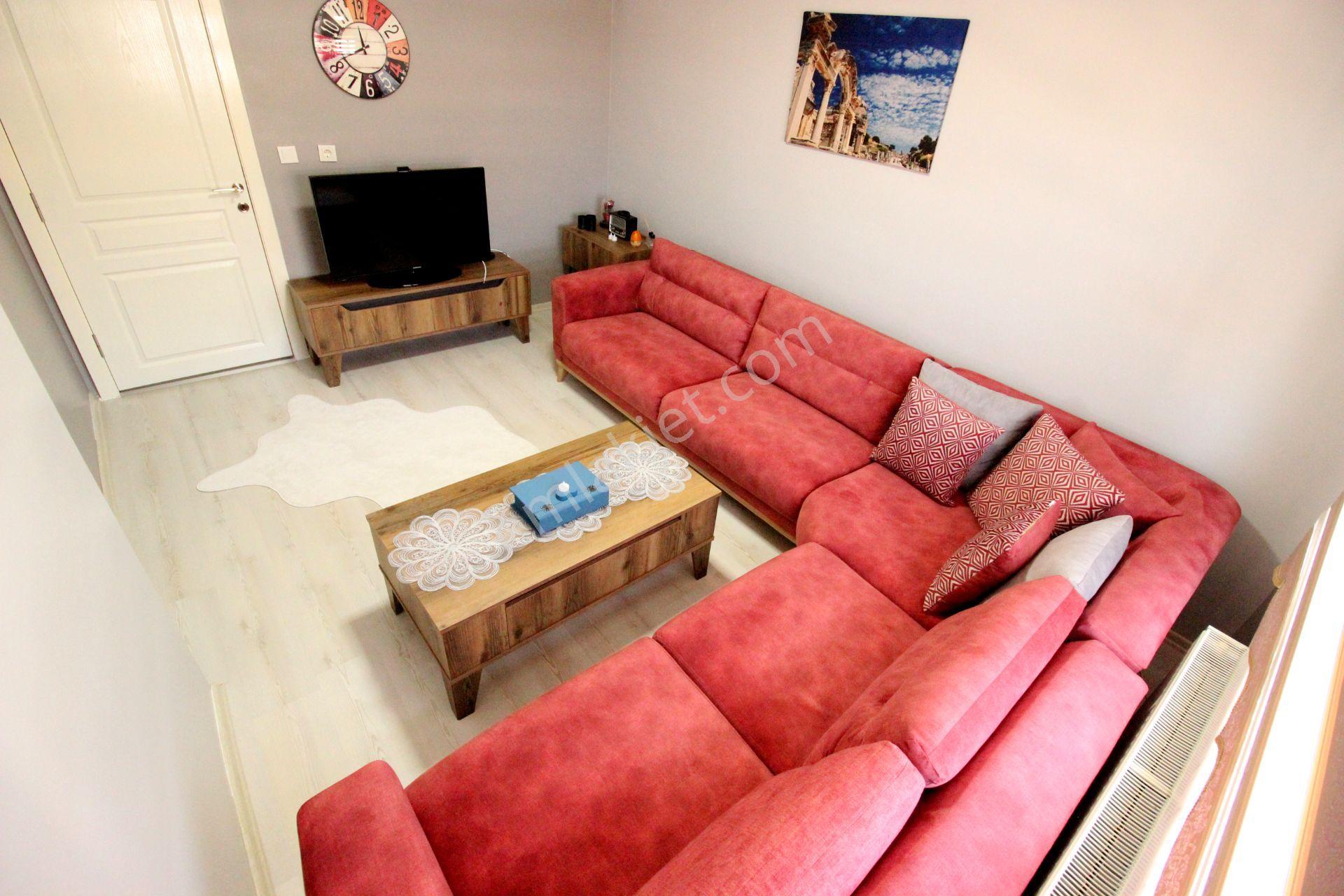 Hemdem Gayrimenkul'den Atakent'te 14.cadde Yanı Full+full Yapılı 6+1 Satılık Daire - Görsel 9