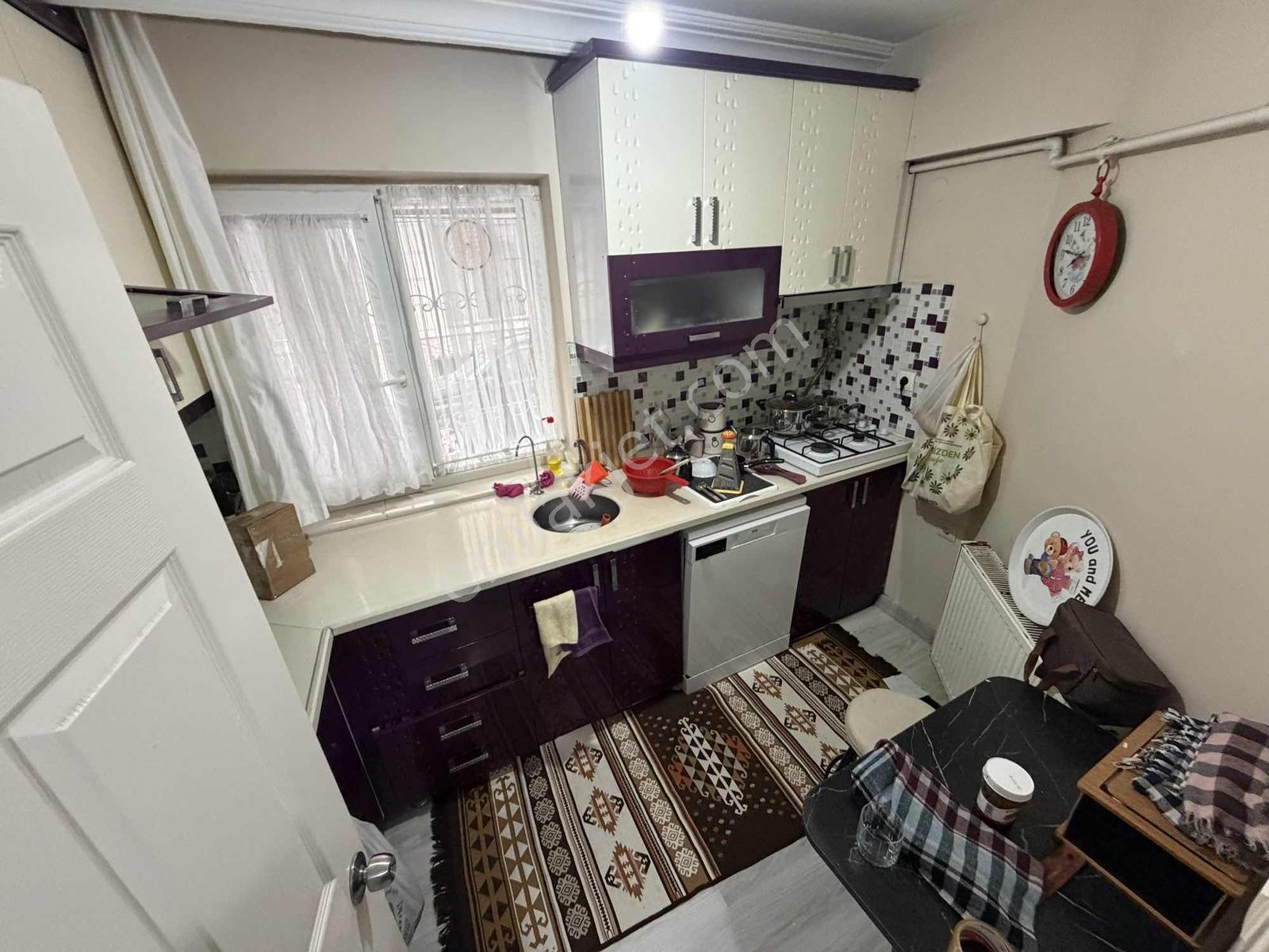 Eminevime Uygun 2+1 Balkonlu Yüksek Giriş Tramvaya Komşu - Görsel 6