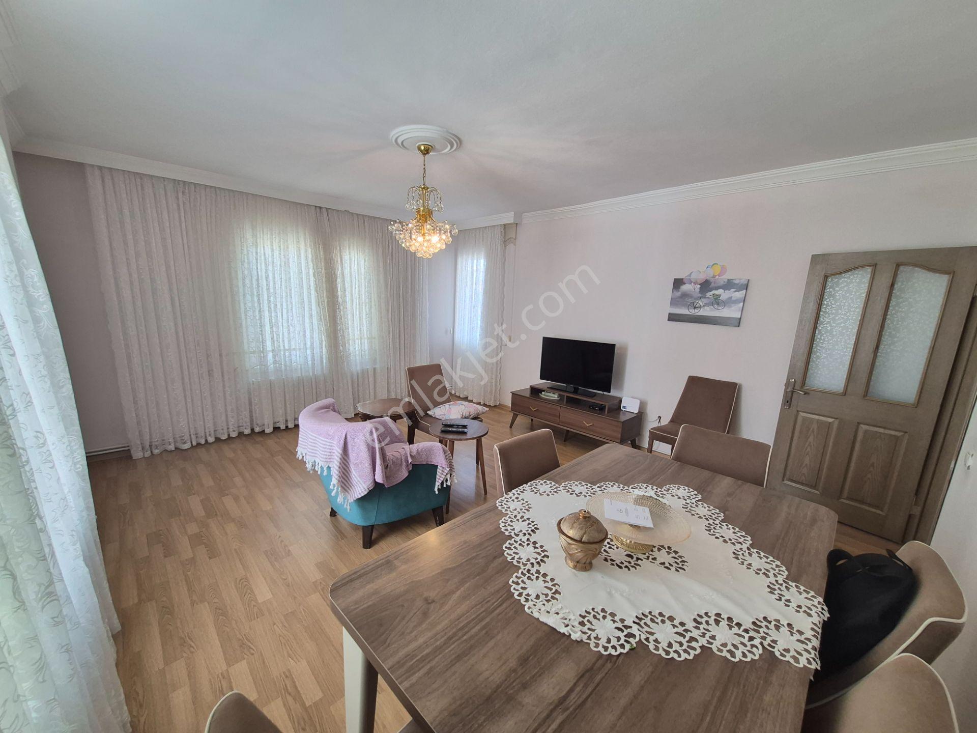 Üstünkent - Kazançlı Yatırım Ve Doğal Yaşam 3 Kat Projeli 4+1 - Görsel 24
