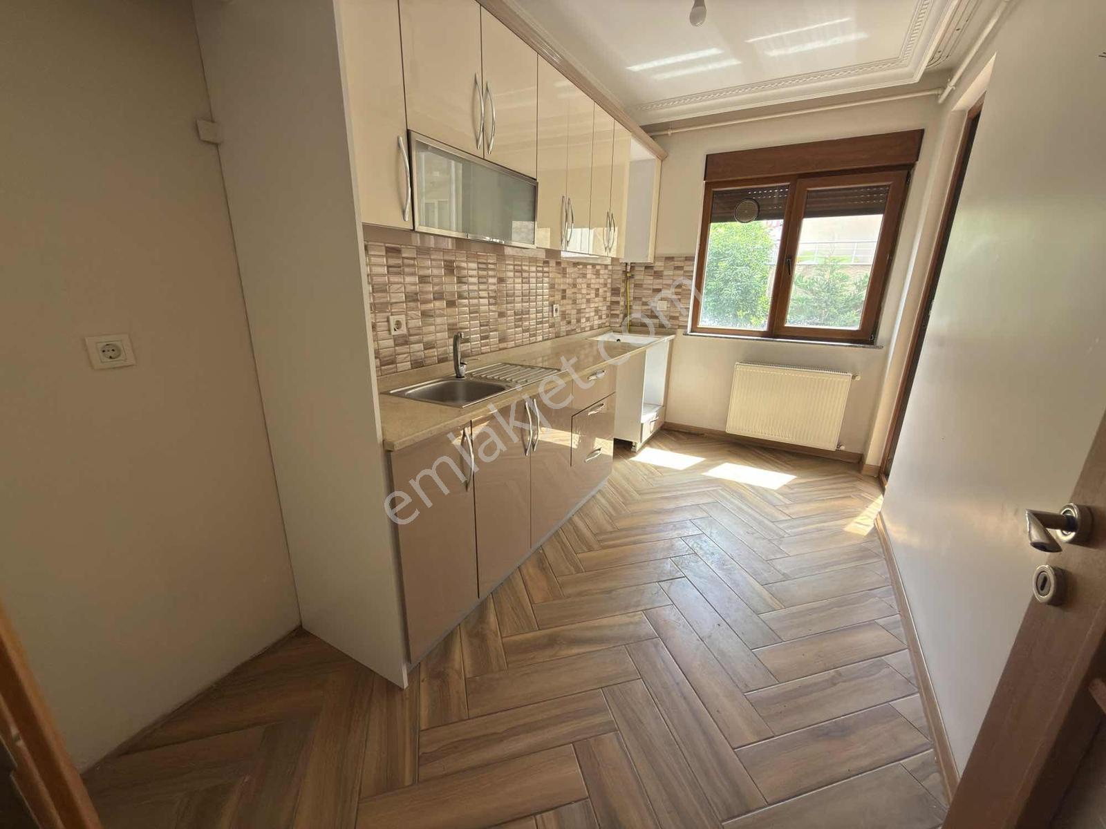 Solak Gy'den Cadde Üzeri Yeni Bina 2+1 Çift Balkon Kiralık Daire - Görsel 18