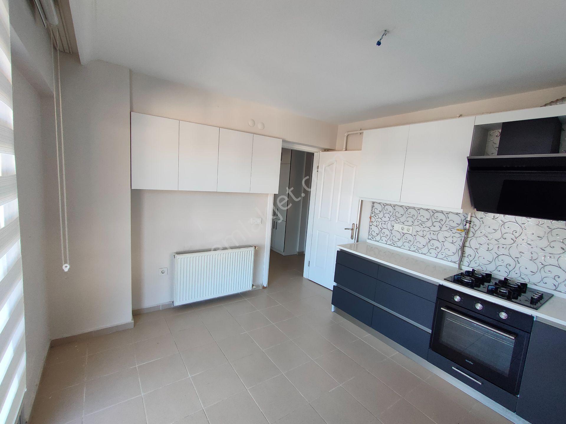 İzmir Narlıdere Narlı Mah. Deniz Manzaralı 150 M2 3+1 Daire - Görsel 6