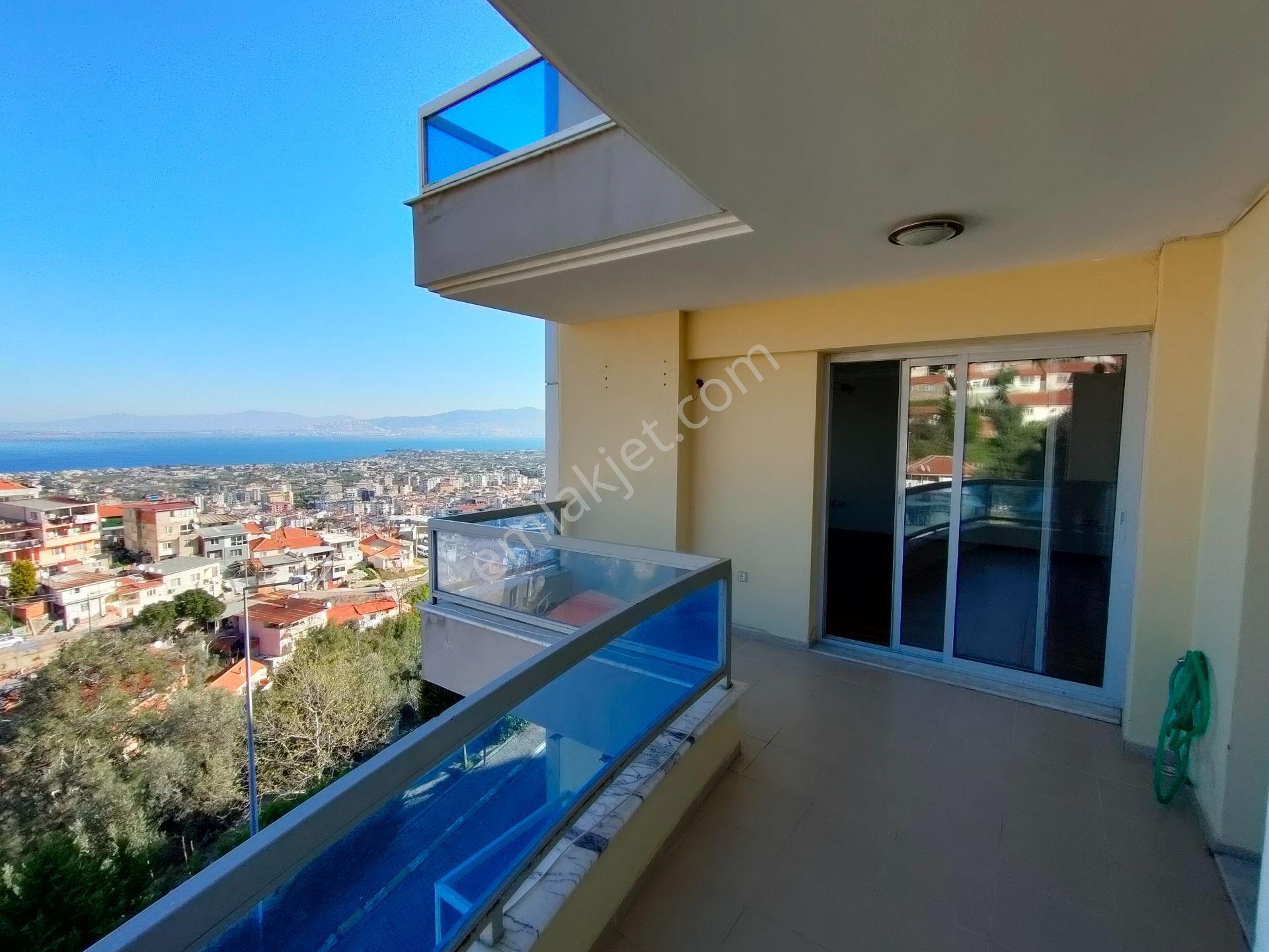İzmir Narlıdere Narlı Mah. Deniz Manzaralı 150 M2 3+1 Daire - Görsel 2