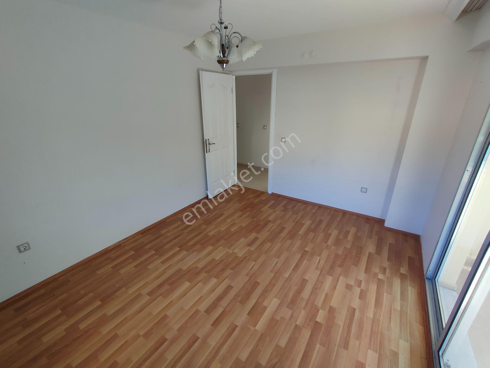 İzmir Narlıdere Narlı Mah. Deniz Manzaralı 150 M2 3+1 Daire - Görsel 19