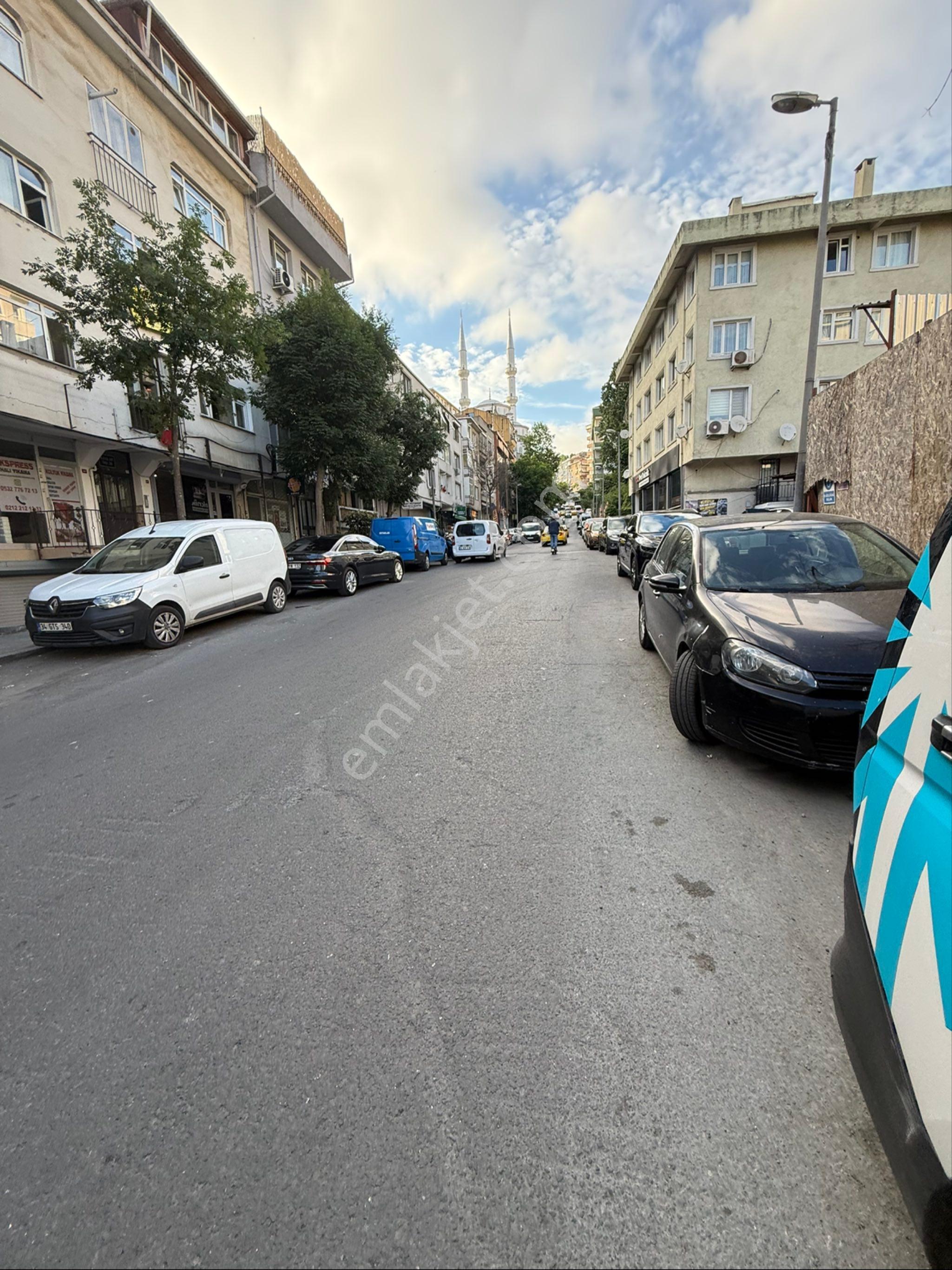 Fulya Mehmetçik Caddesinde Kiralık Kombili Daire - Görsel 27