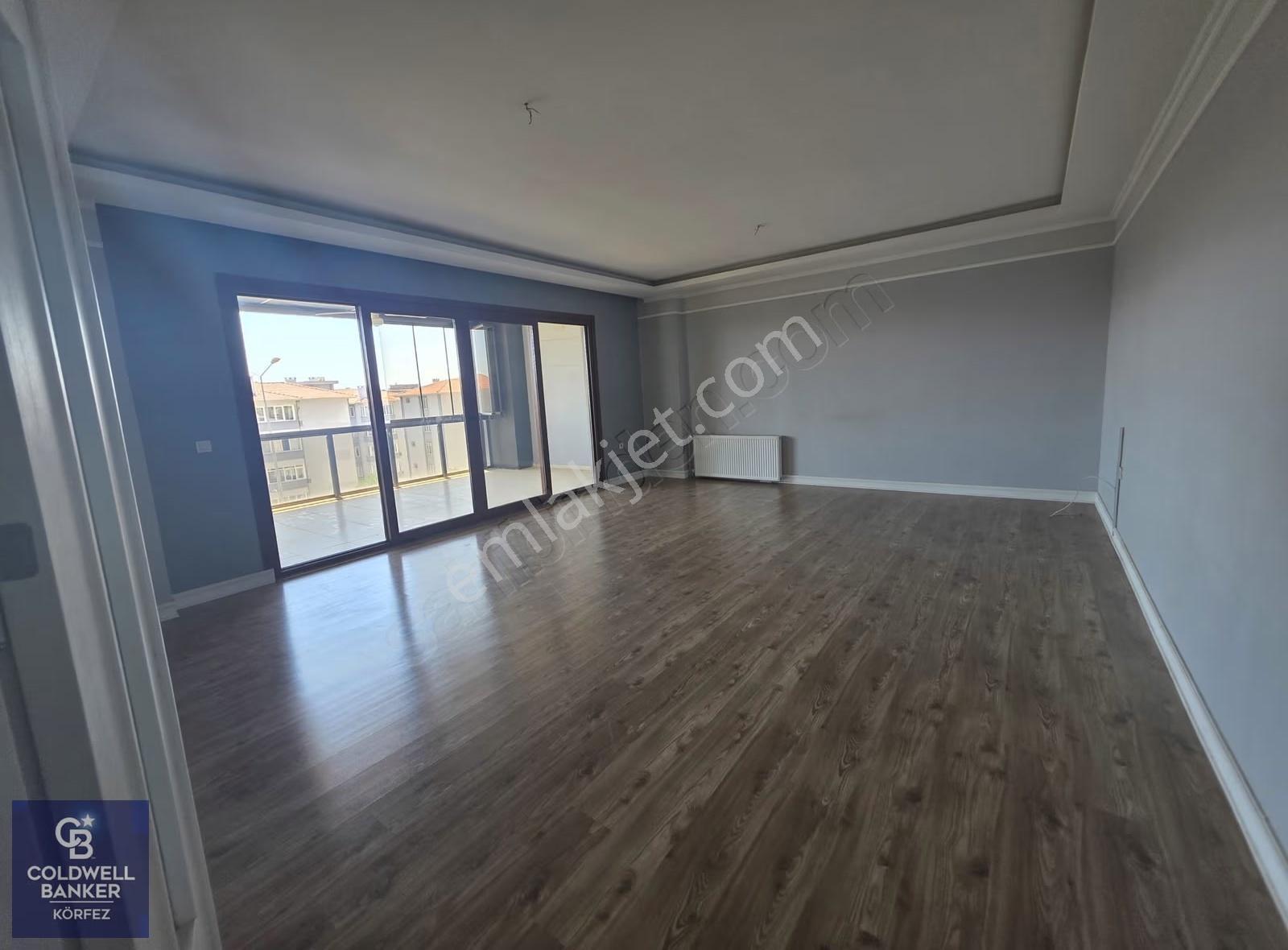 Edremit Atatürk Mahallesinde Kiralık 4+1 Geniş Daire - Görsel 21