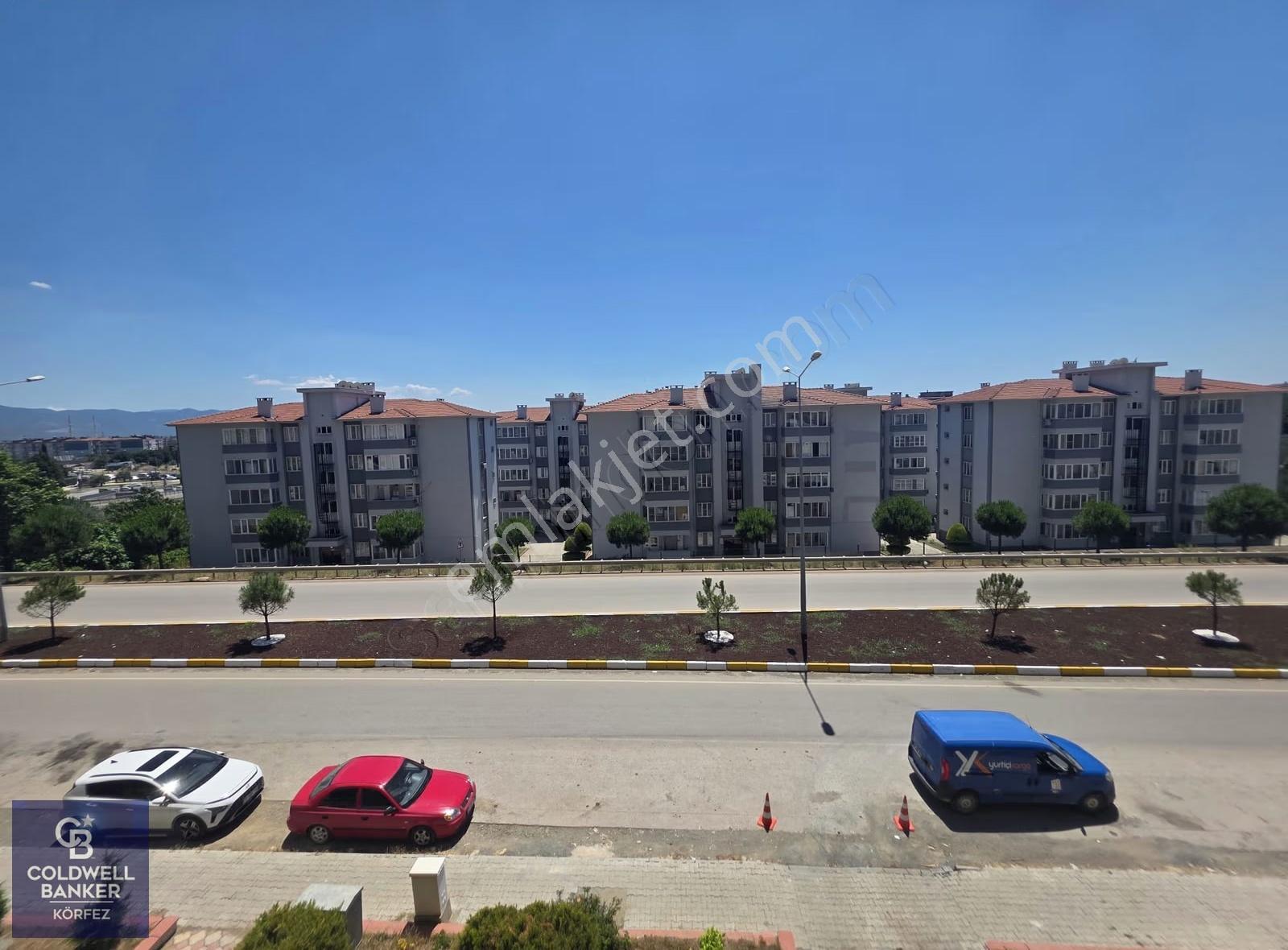 Edremit Atatürk Mahallesinde Kiralık 4+1 Geniş Daire - Görsel 20