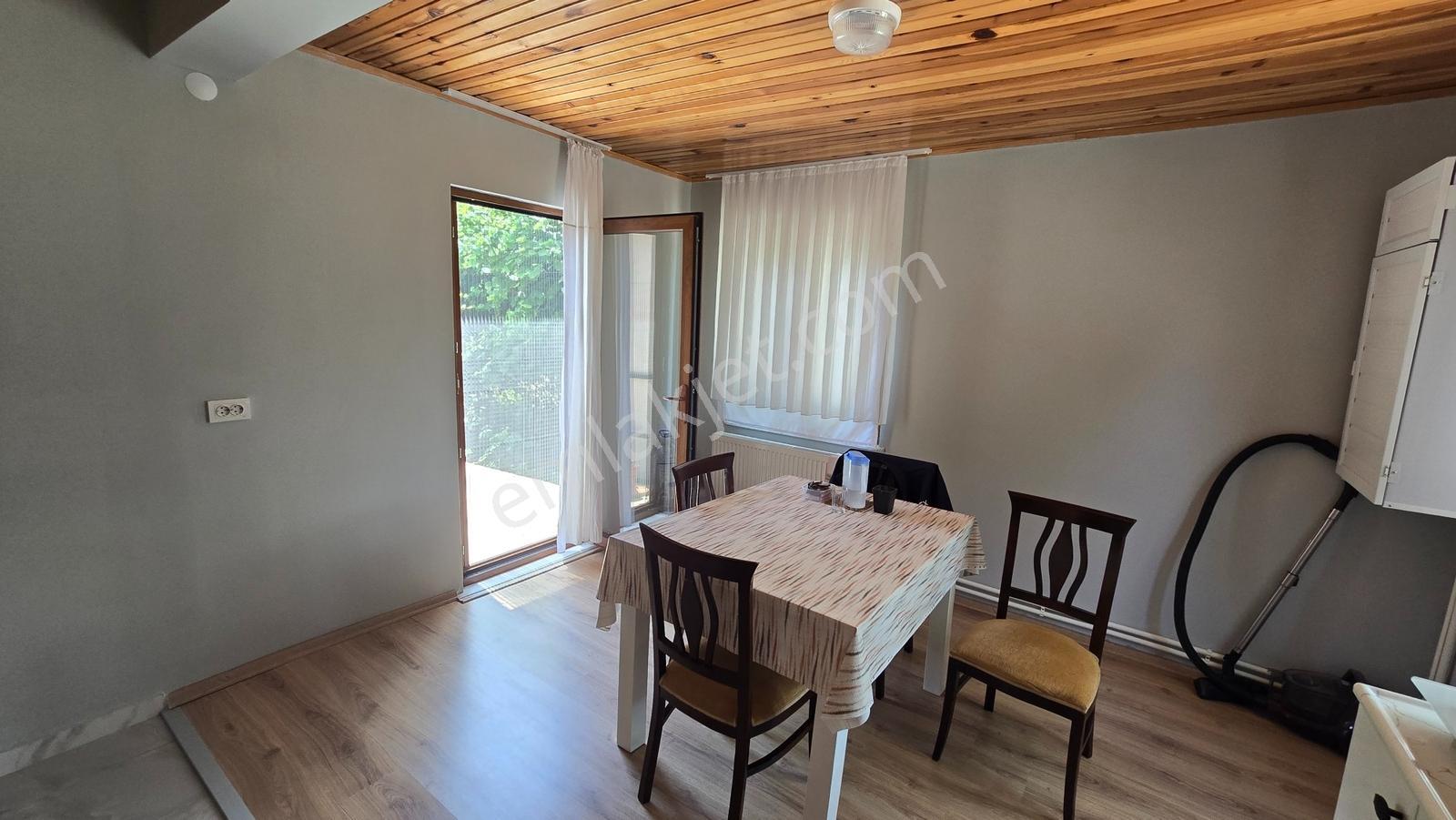 Karahanlı'dan 2+1 Butik Ev - Görsel 14