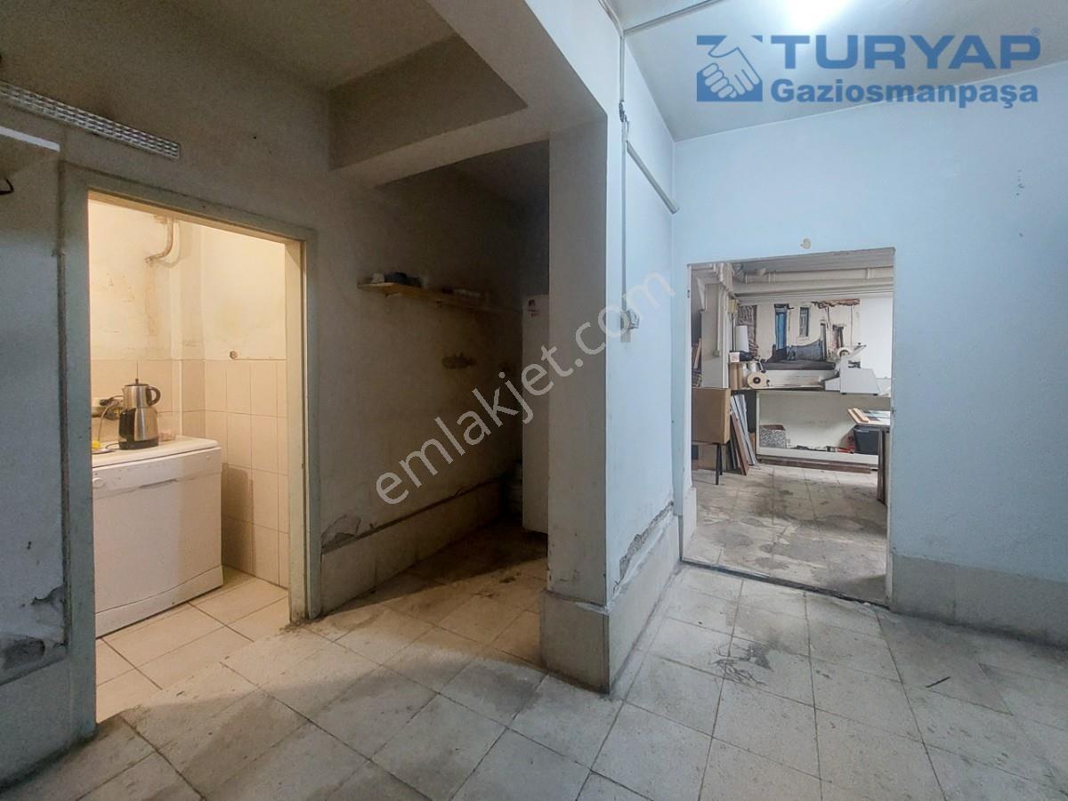 Kızılay Yüksel Caddesinde 274m2+24m2 Dükkan - Görsel 18