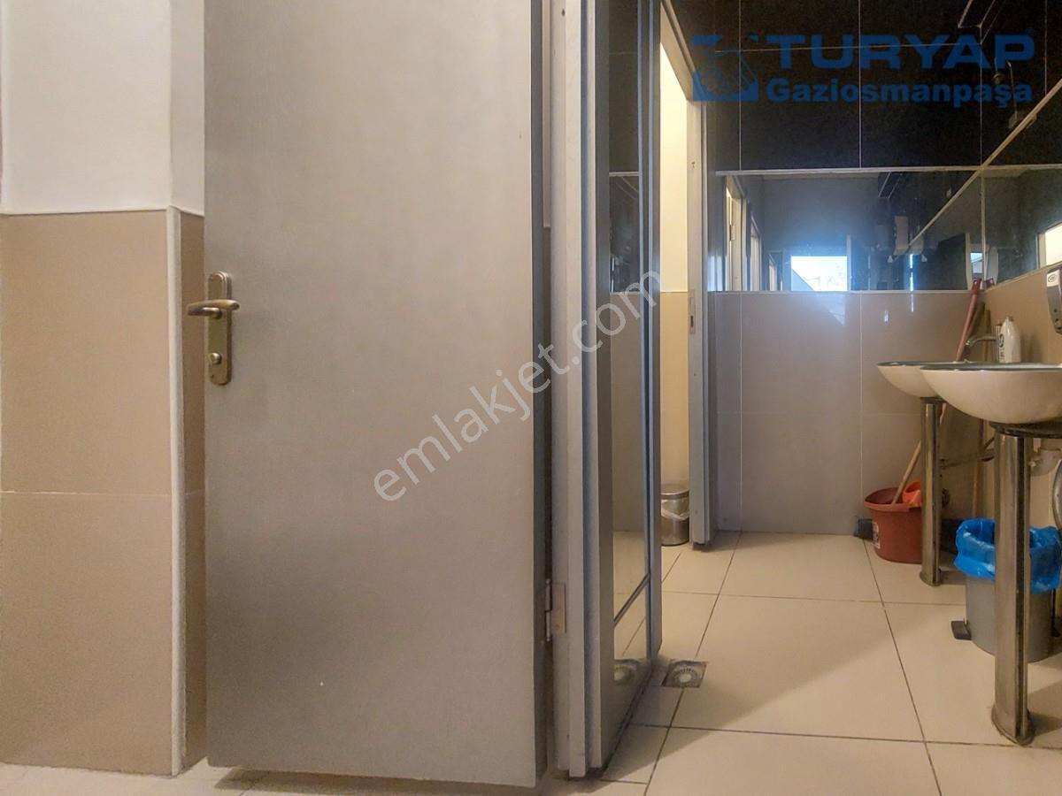 Kızılay Yüksel Caddesinde 274m2+24m2 Dükkan - Görsel 9