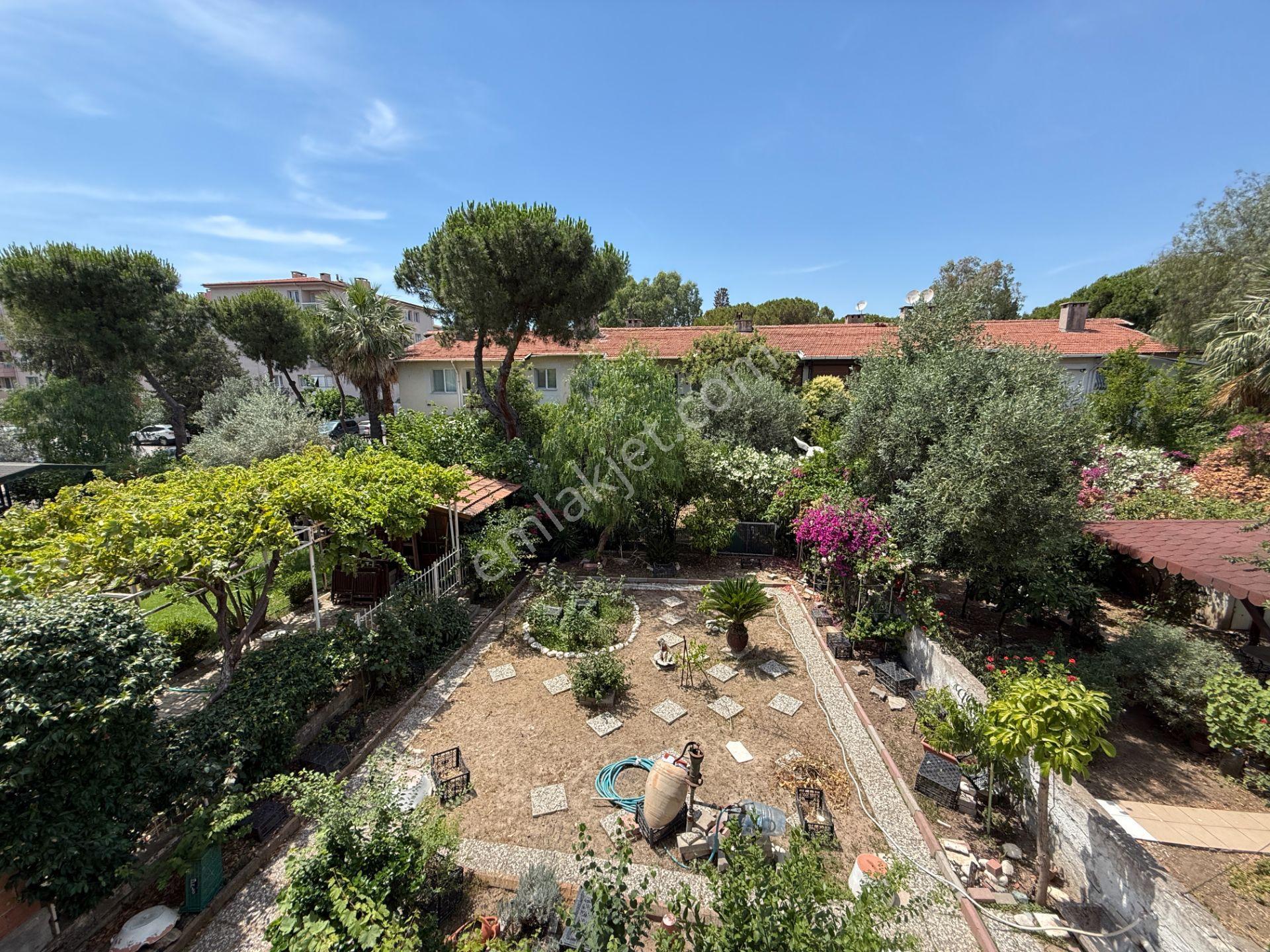 Bostanlı'da Sahile 150m, Bahçeli Satılık 3+1 Daire (140m² Bahçe) - Görsel 17