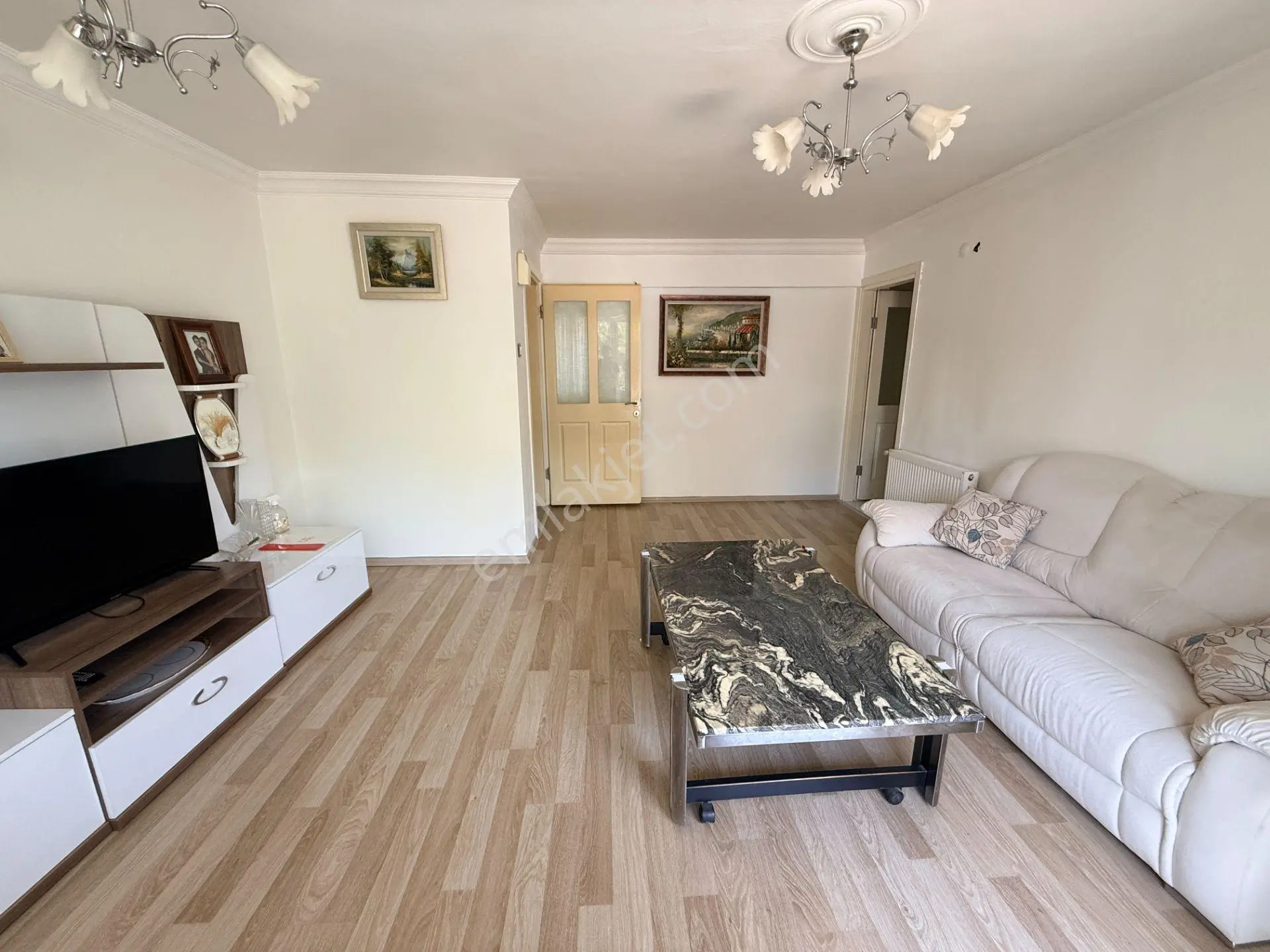 Bostanlı'da Sahile 150m, Bahçeli Satılık 3+1 Daire (140m² Bahçe) - Görsel 3