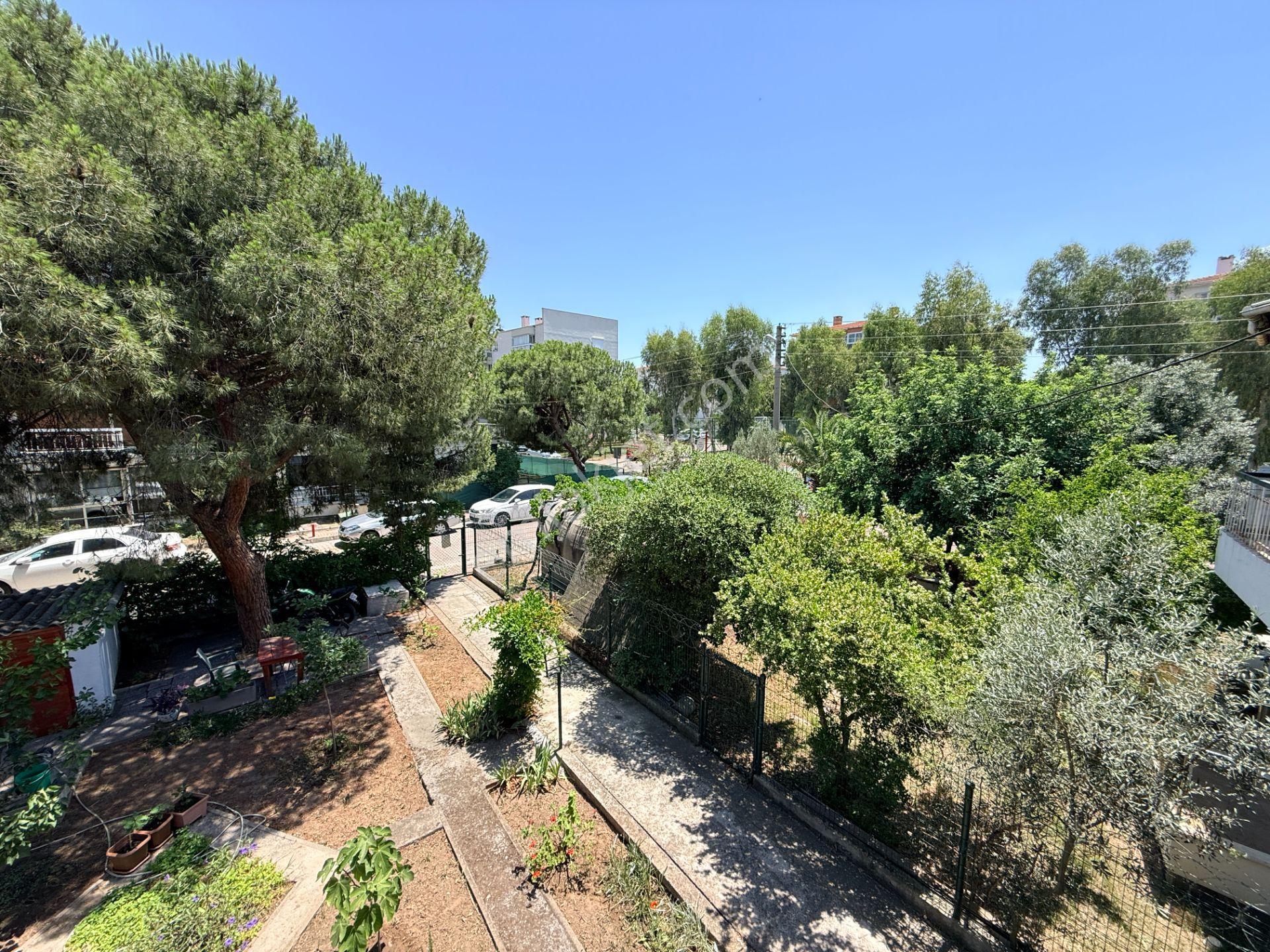 Bostanlı'da Sahile 150m, Bahçeli Satılık 3+1 Daire (140m² Bahçe) - Görsel 8