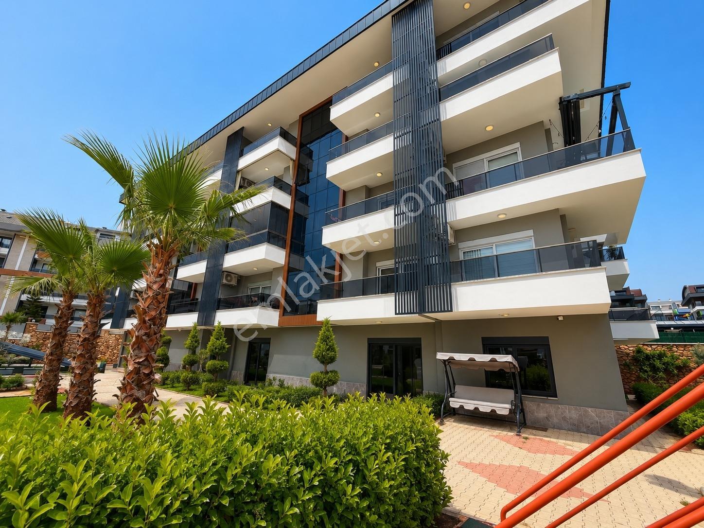 Alanya Oba 2+1 95m2 Bahçe Dublex Lüks Site Full Aktivite Fırsat