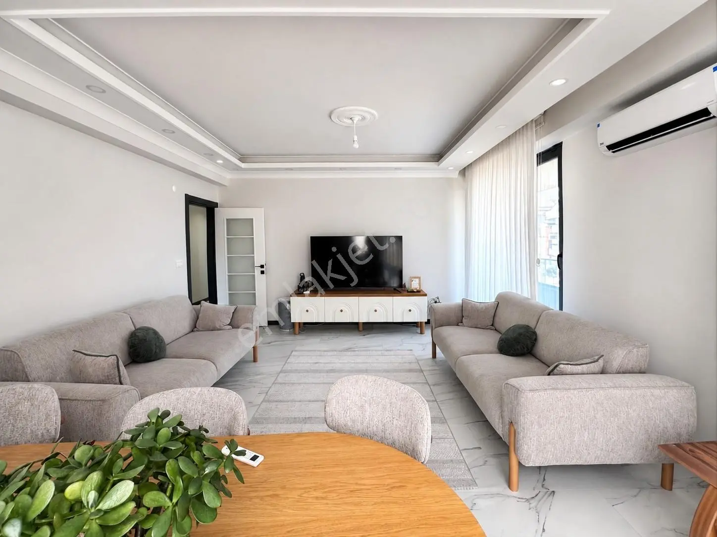 Paşadağ Mahallesinde Yerden Isıtmalı, Ebeveyn Banyolu Kiralık3+1 - Görsel 2