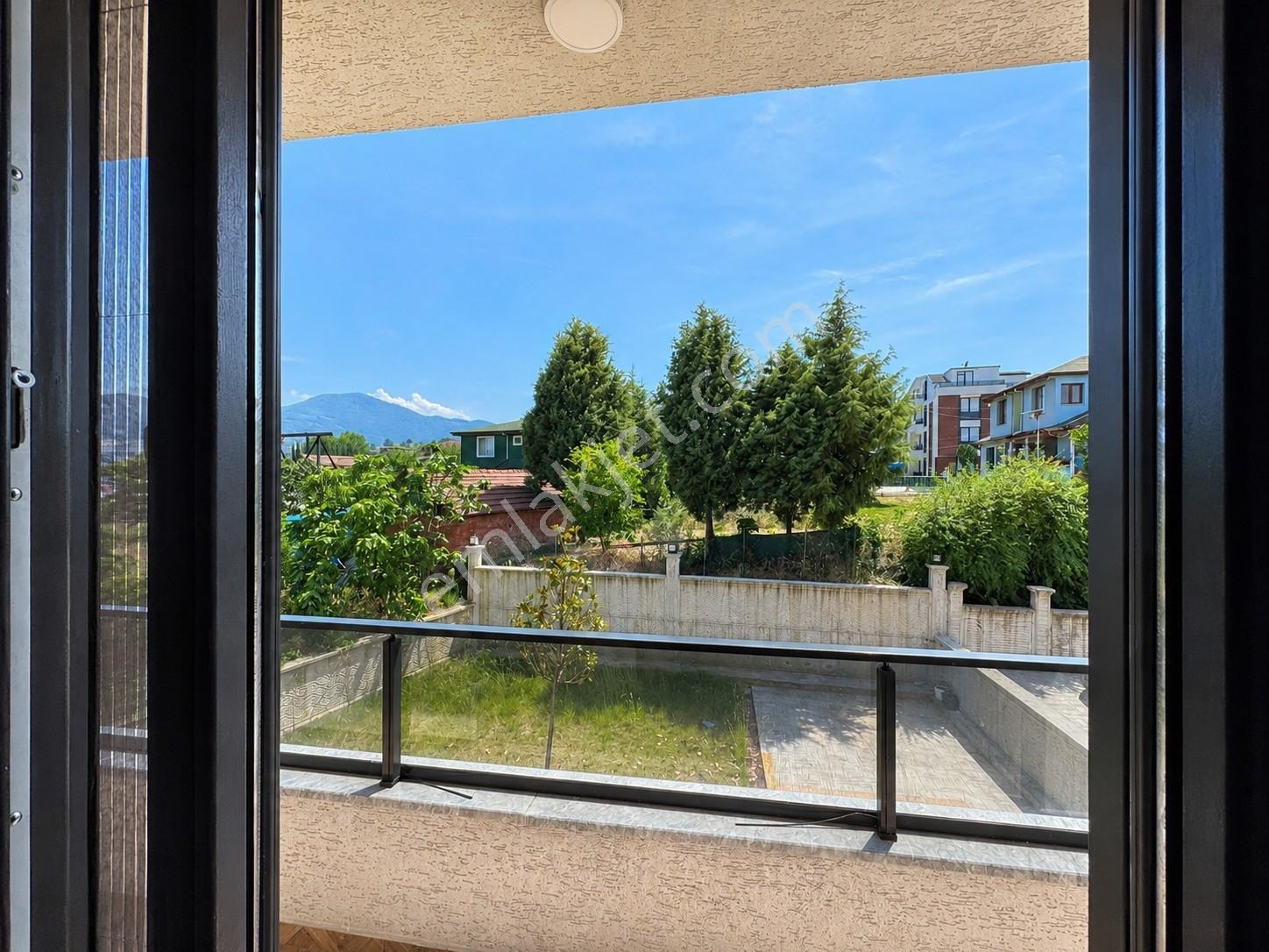 Paşadağ Mahallesinde Yerden Isıtmalı, Ebeveyn Banyolu Kiralık3+1 - Görsel 13