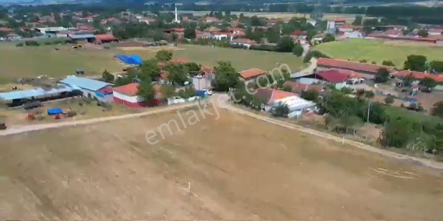 Kırklareli Babaeski Hazinedar 1.387m² Köy İçi %40imar Çift Cephe