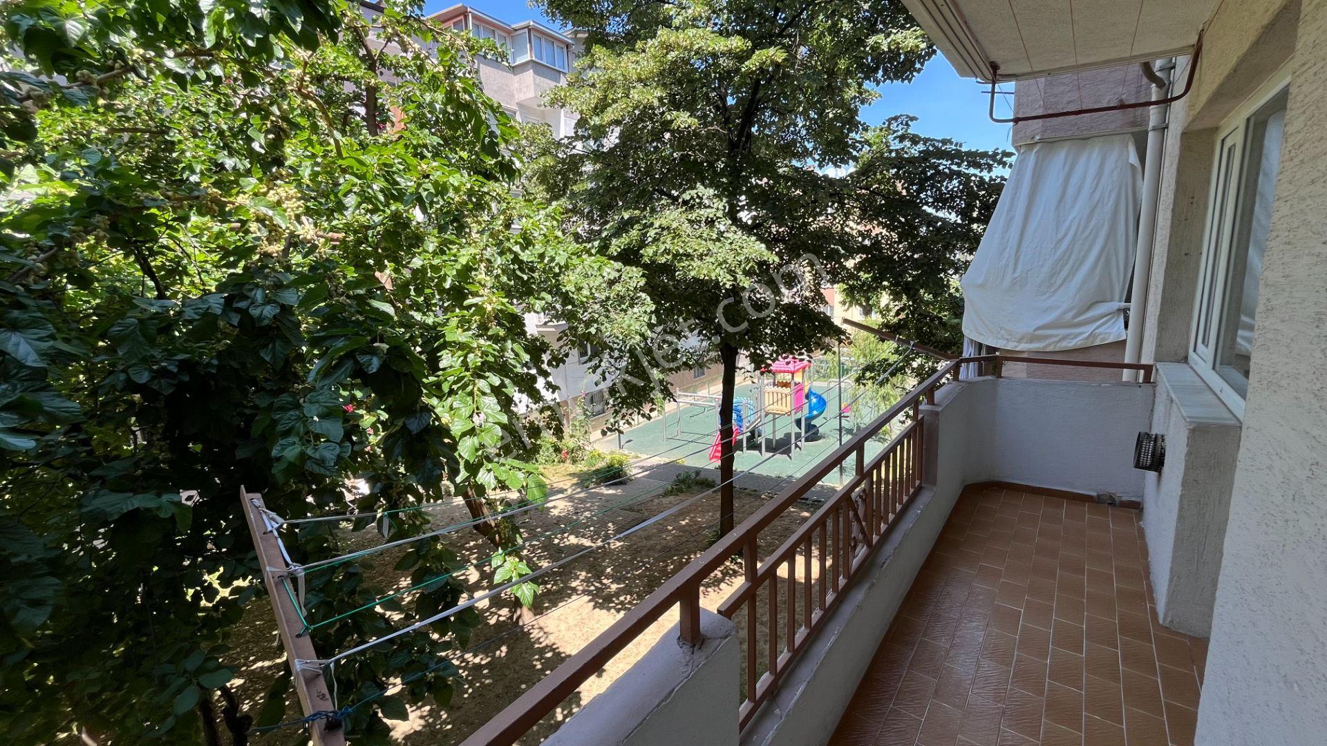Master Realtor Nilvest'ten İncirli'de Geniş 2+1 Kiralık Daire - Görsel 14