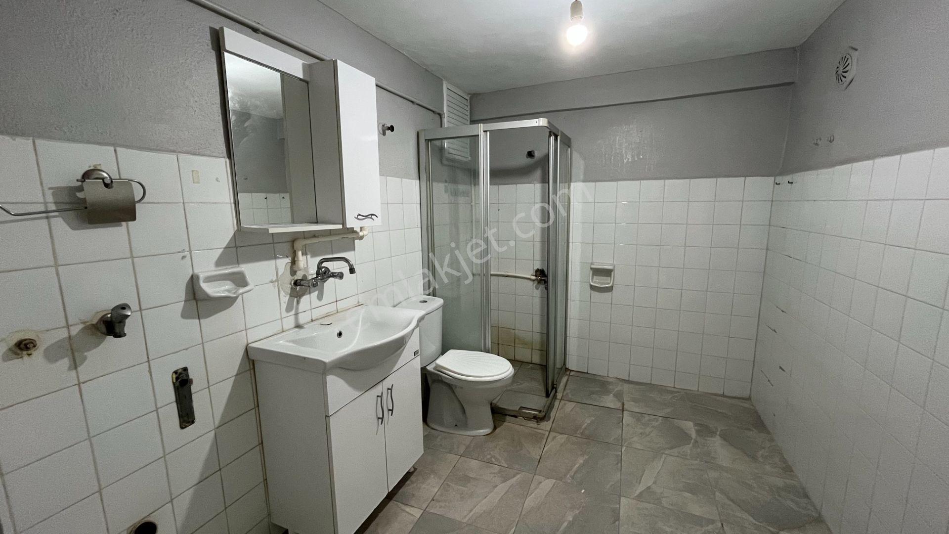Master Realtor Nilvest'ten İncirli'de Geniş 2+1 Kiralık Daire - Görsel 13