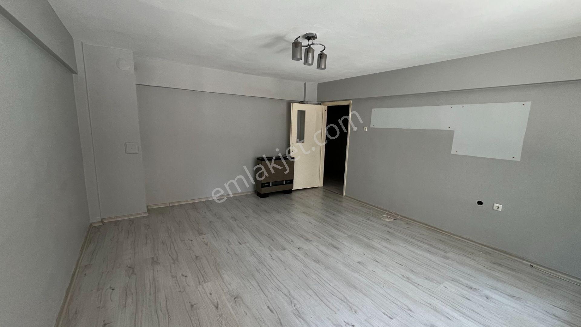 Master Realtor Nilvest'ten İncirli'de Geniş 2+1 Kiralık Daire - Görsel 2