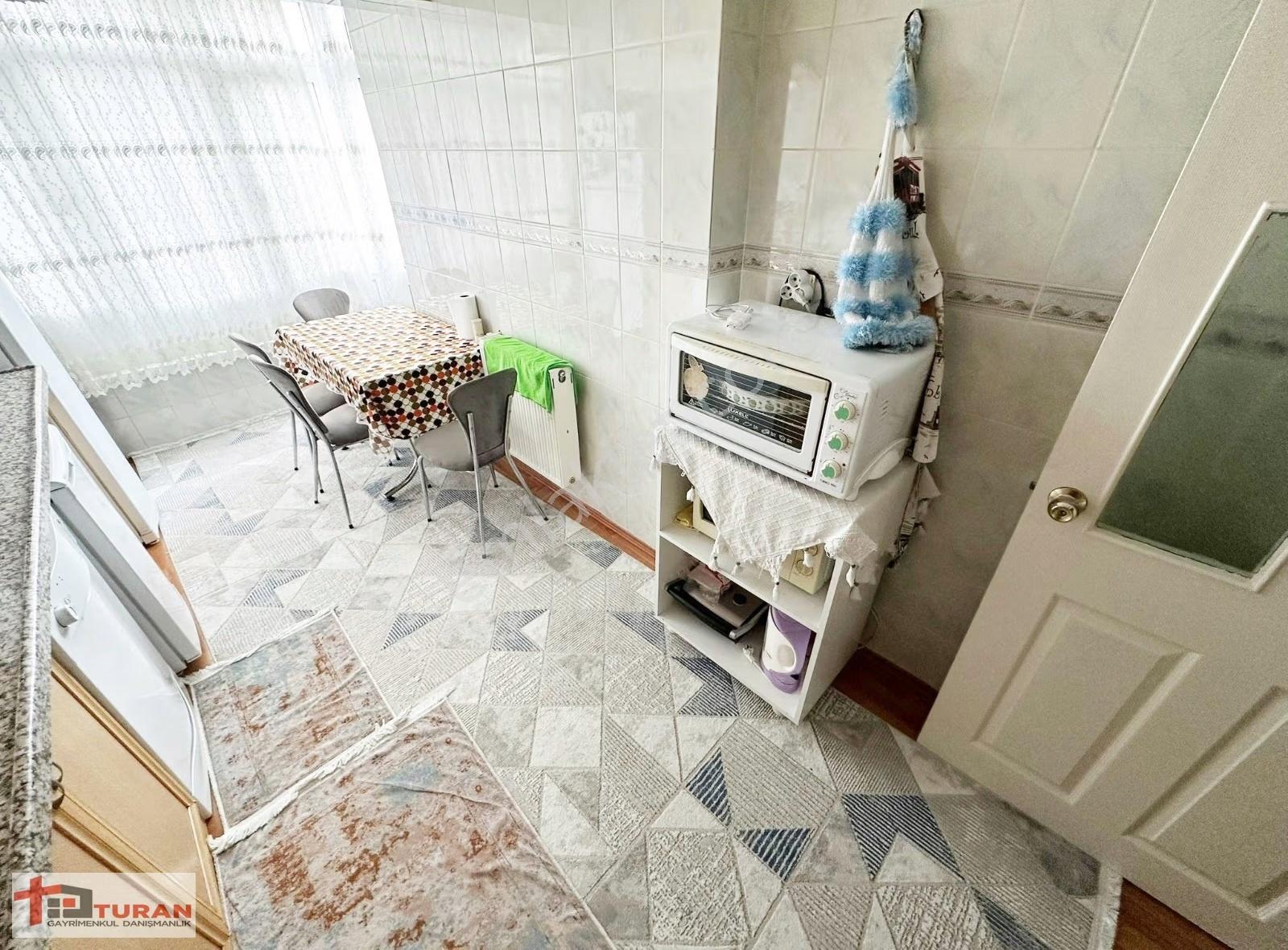 Turan'dan Özlem Caddesi Üzeri 1.kat 3+1 125m2 Fırsat Daire Boş** - Görsel 6