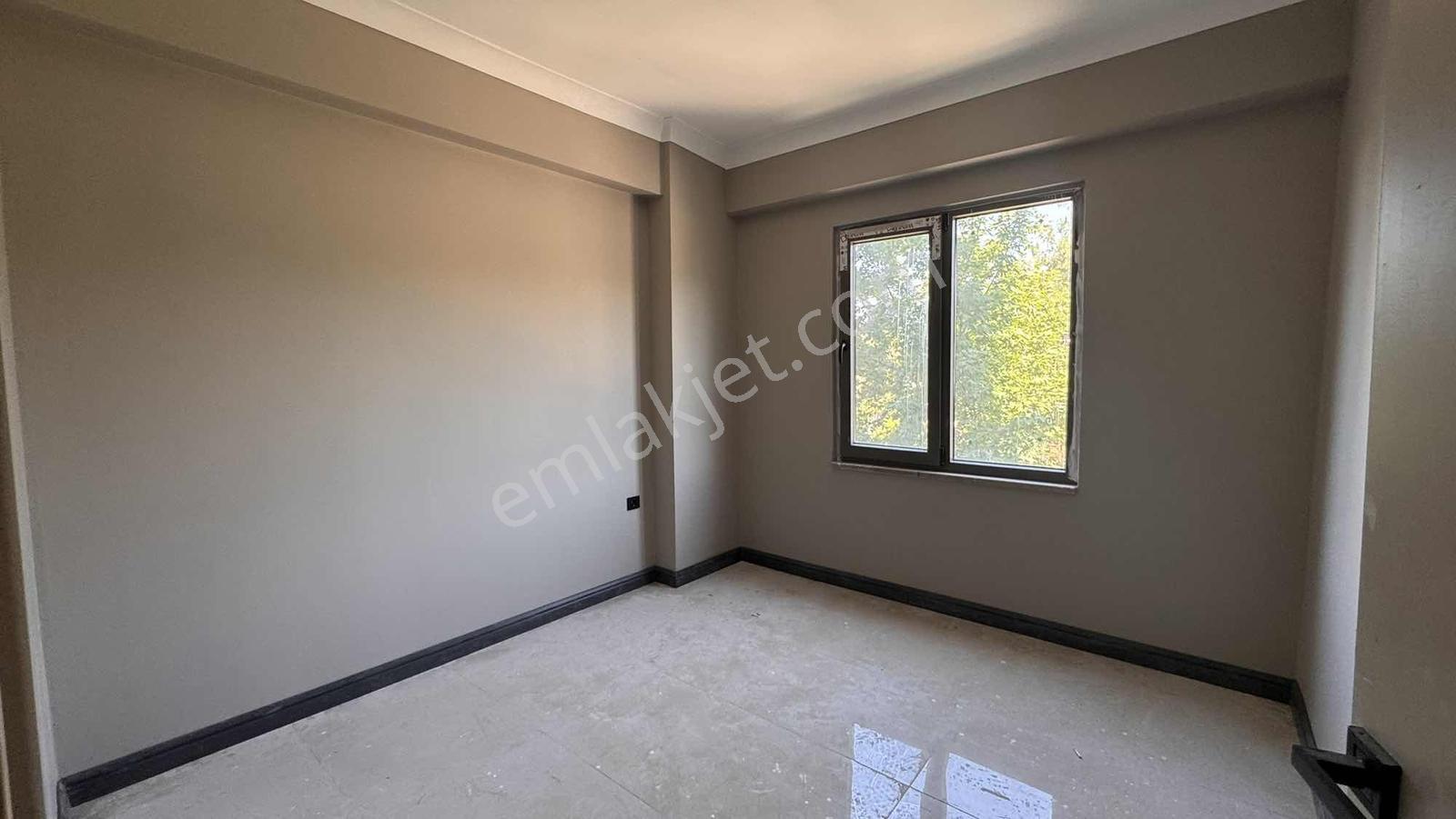 Cb Acar'dan Pointte 1+1 Büyük Köşe Daire(eşyasız) - Görsel 14