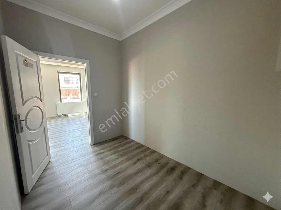 Remax Dem'den Dörtyol Kavşağında Prestijli Kiralık Ofis - Görsel 21