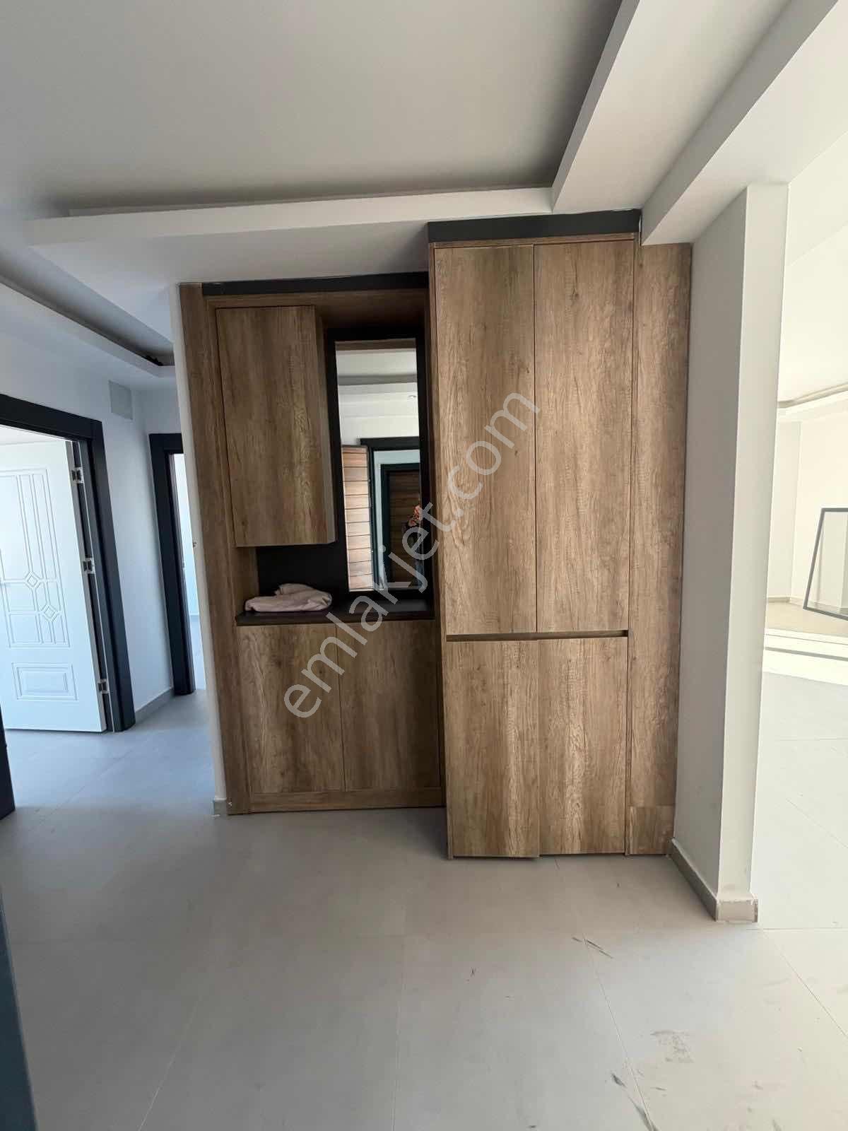 Eylem Emlak Eşyasız Yıllık Kiralık 2+1 Kapızlı Bakanlıklarda - Görsel 27