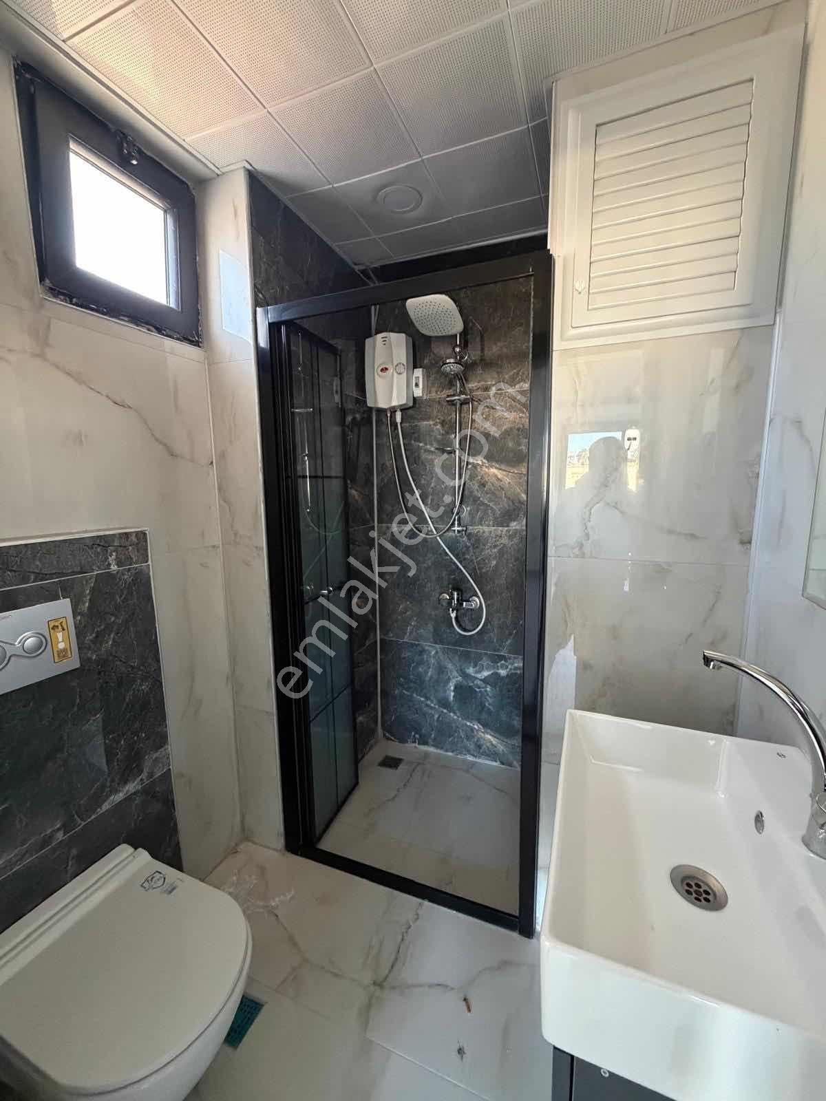 Eylem Emlak Eşyasız Yıllık Kiralık 2+1 Kapızlı Bakanlıklarda - Görsel 17