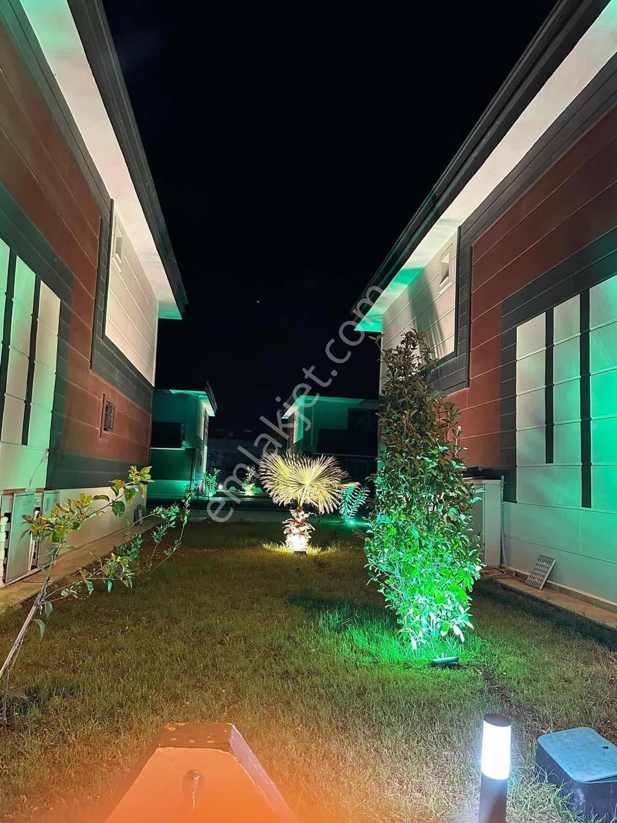 Eylem Emlak Eşyasız Yıllık Kiralık 2+1 Kapızlı Bakanlıklarda - Görsel 32