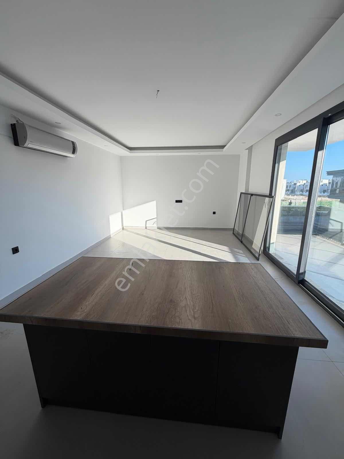 Eylem Emlak Eşyasız Yıllık Kiralık 2+1 Kapızlı Bakanlıklarda - Görsel 7