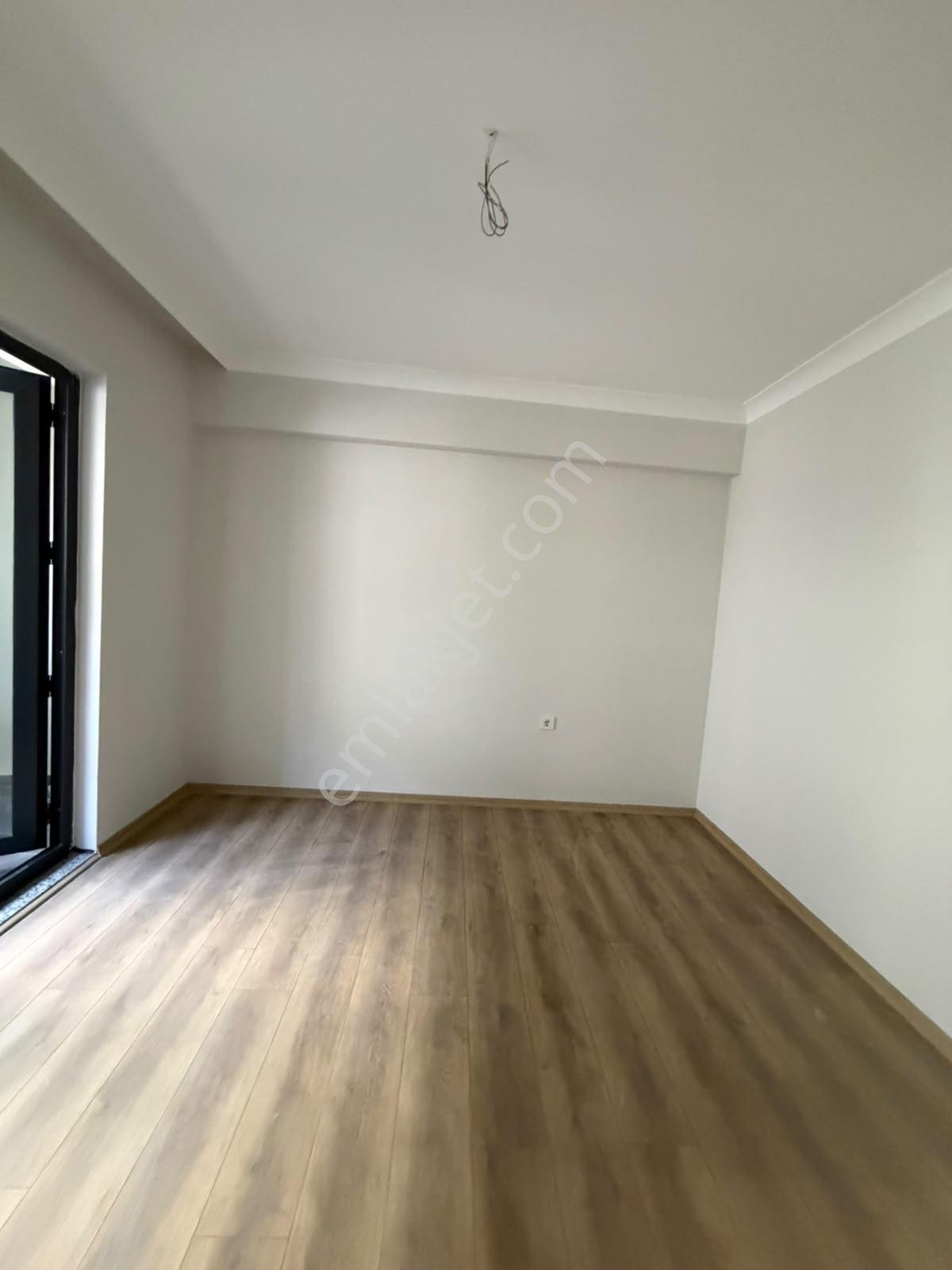 Bandırma Mavi Emlaktan Yeni Mahallede Ara Kat 1+1 Satılık Daire - Görsel 10