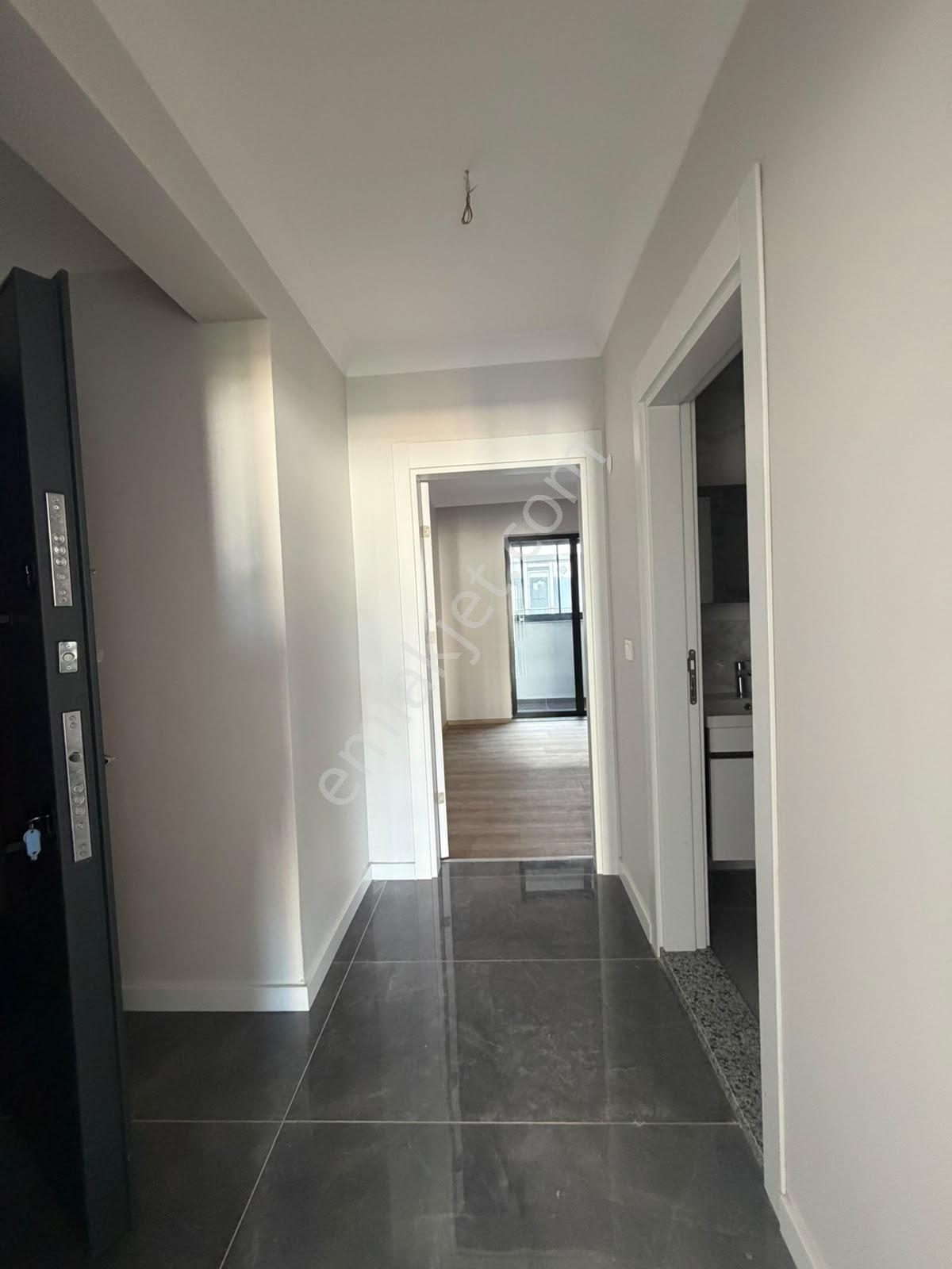 Bandırma Mavi Emlaktan Yeni Mahallede Ara Kat 1+1 Satılık Daire - Görsel 26