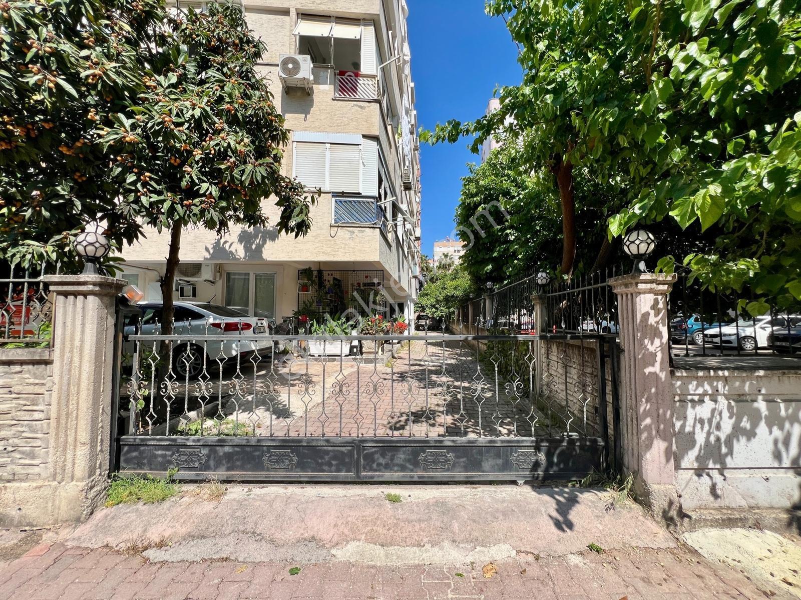 Zerdalilik'te 3+1 Ayrı Mutfaklı Geniş Satılık Daire - Görsel 14