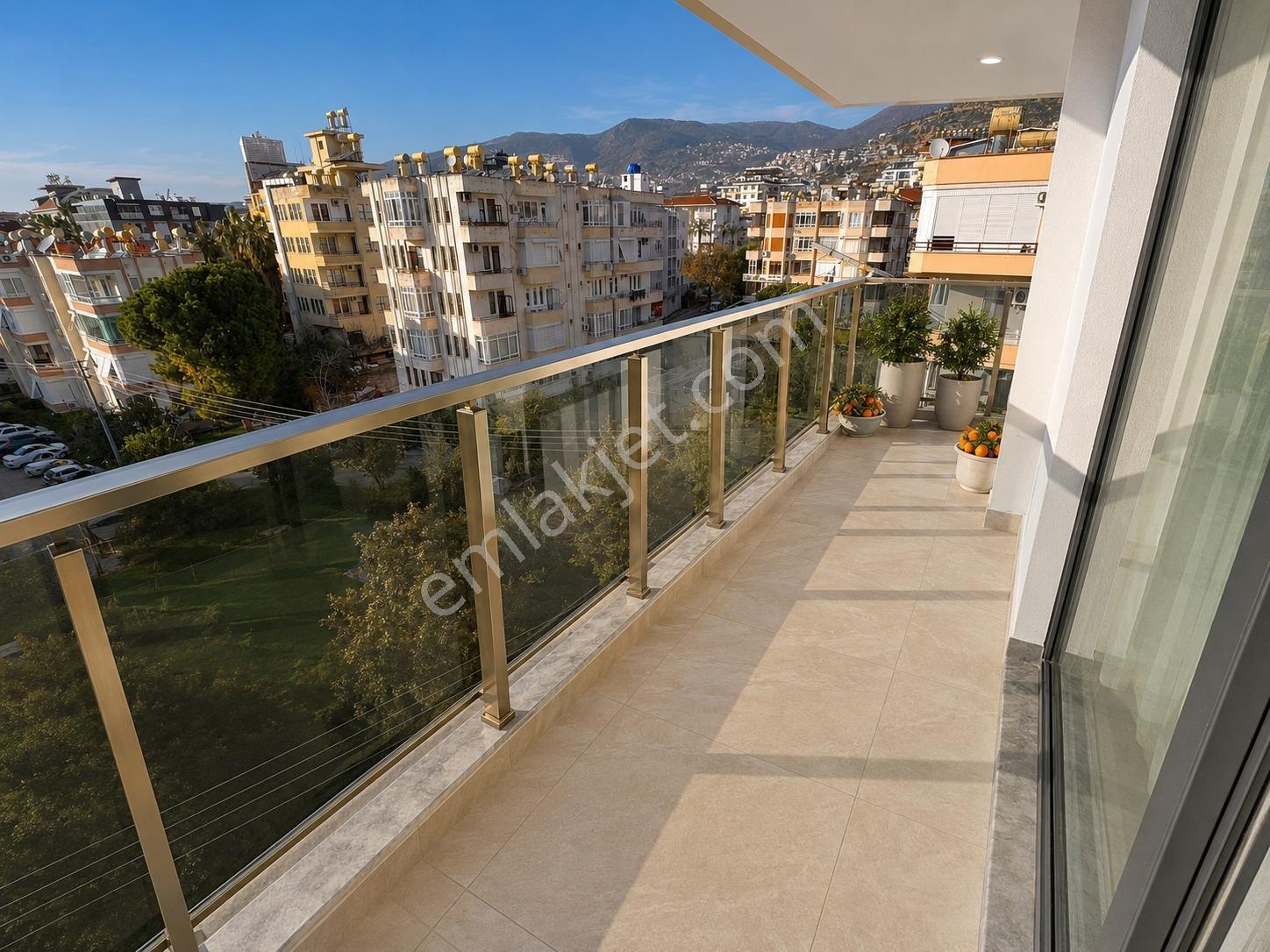 Alanya Merkez 2+1 85m2 Lüks Site Full Aktivite Deniz 150m Fırsat - Görsel 12