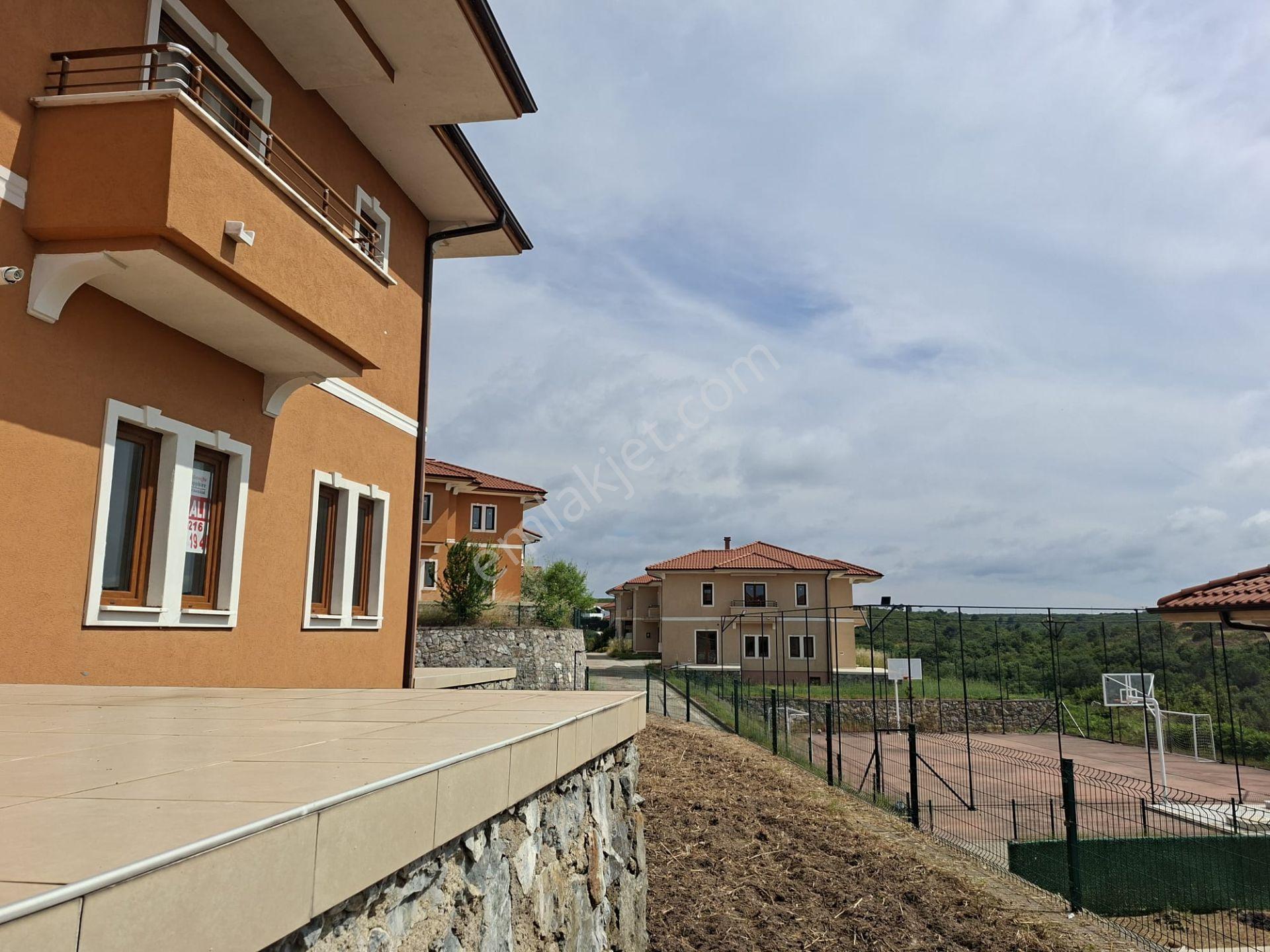 Riva Flora Evleri Kullanışlı,müstakil 5+1masrafsız Kiralık Villa - Görsel 25