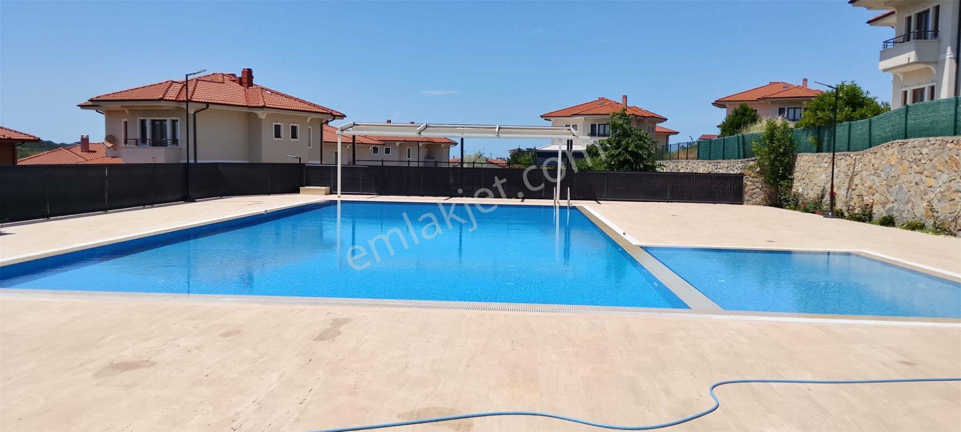 Riva Flora Evleri Kullanışlı,müstakil 5+1masrafsız Kiralık Villa - Görsel 24
