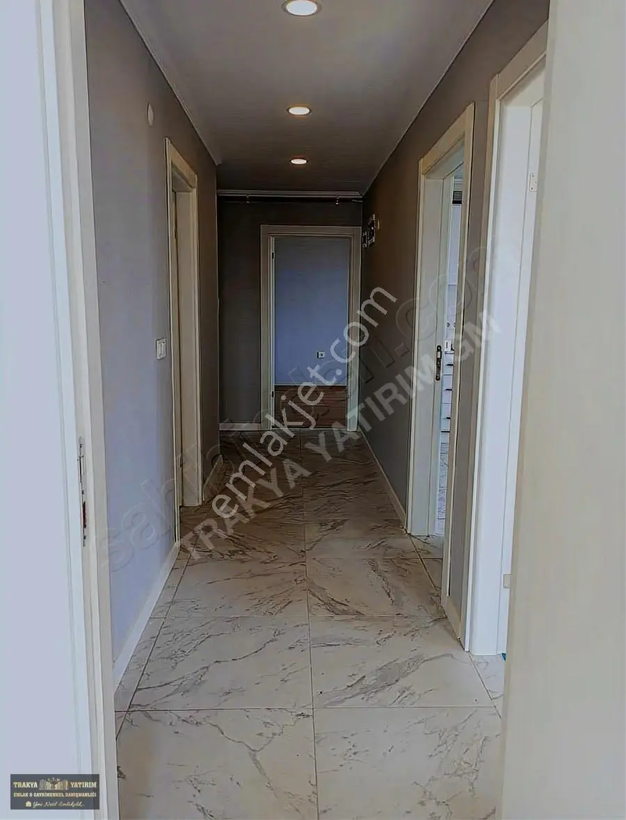 Zafer Mah. 2+1 Havuzlu Kiralık Daire - Görsel 31